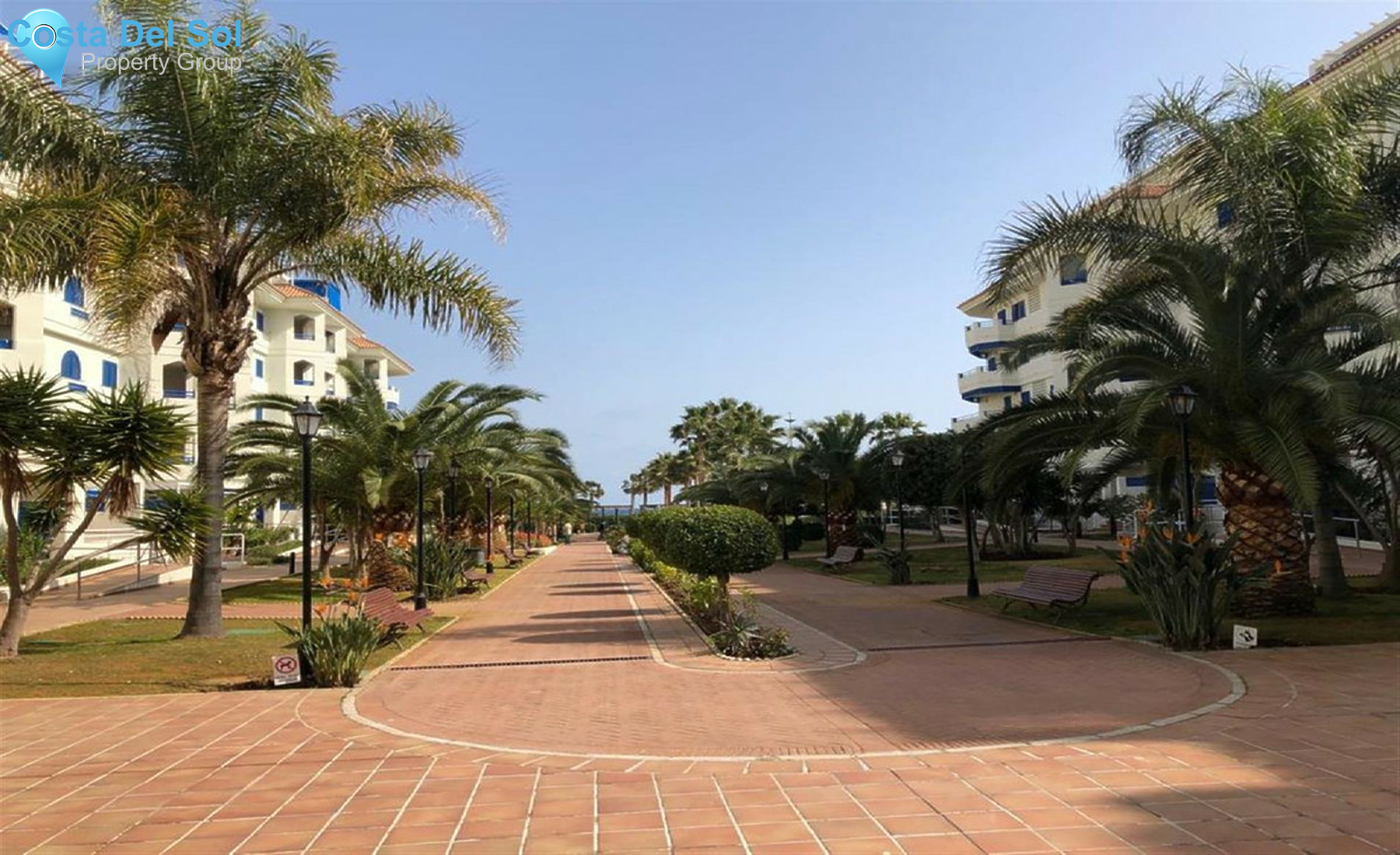 Middle Floor Apartment in San Luis de Sabinillas-1342911