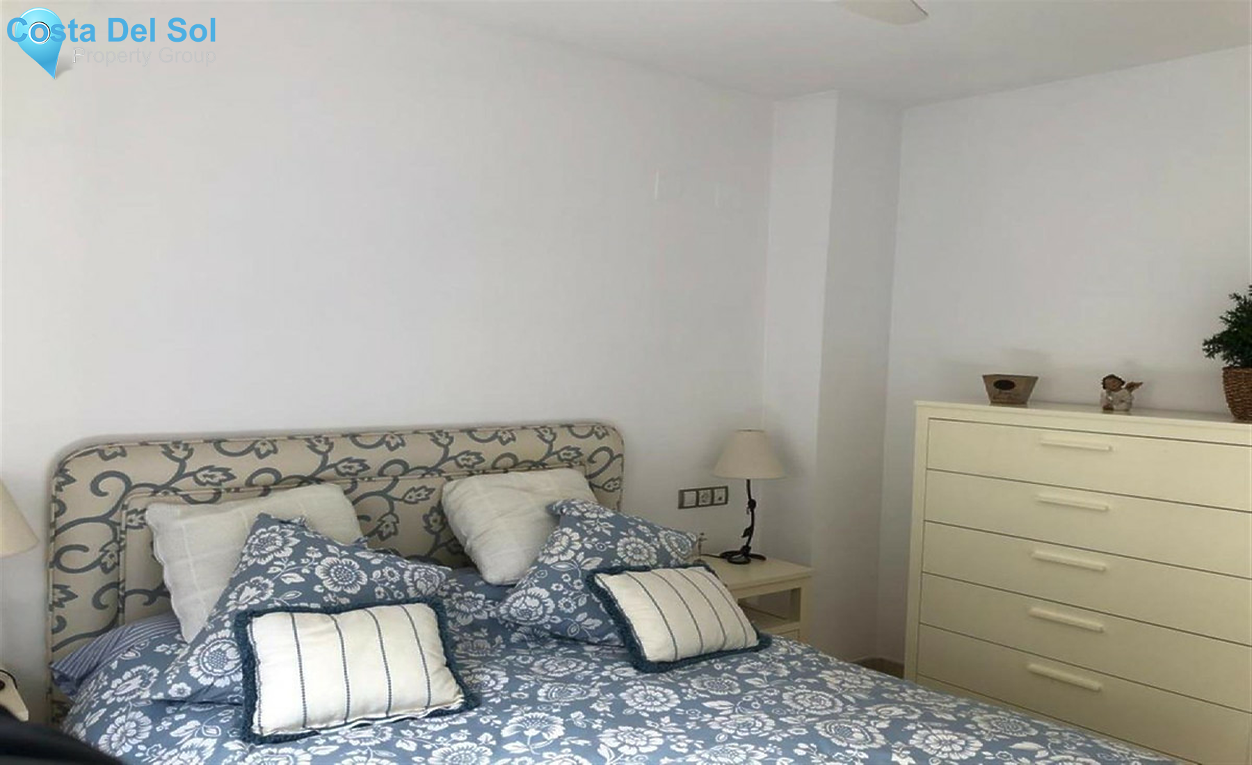 Middle Floor Apartment in San Luis de Sabinillas-1342905