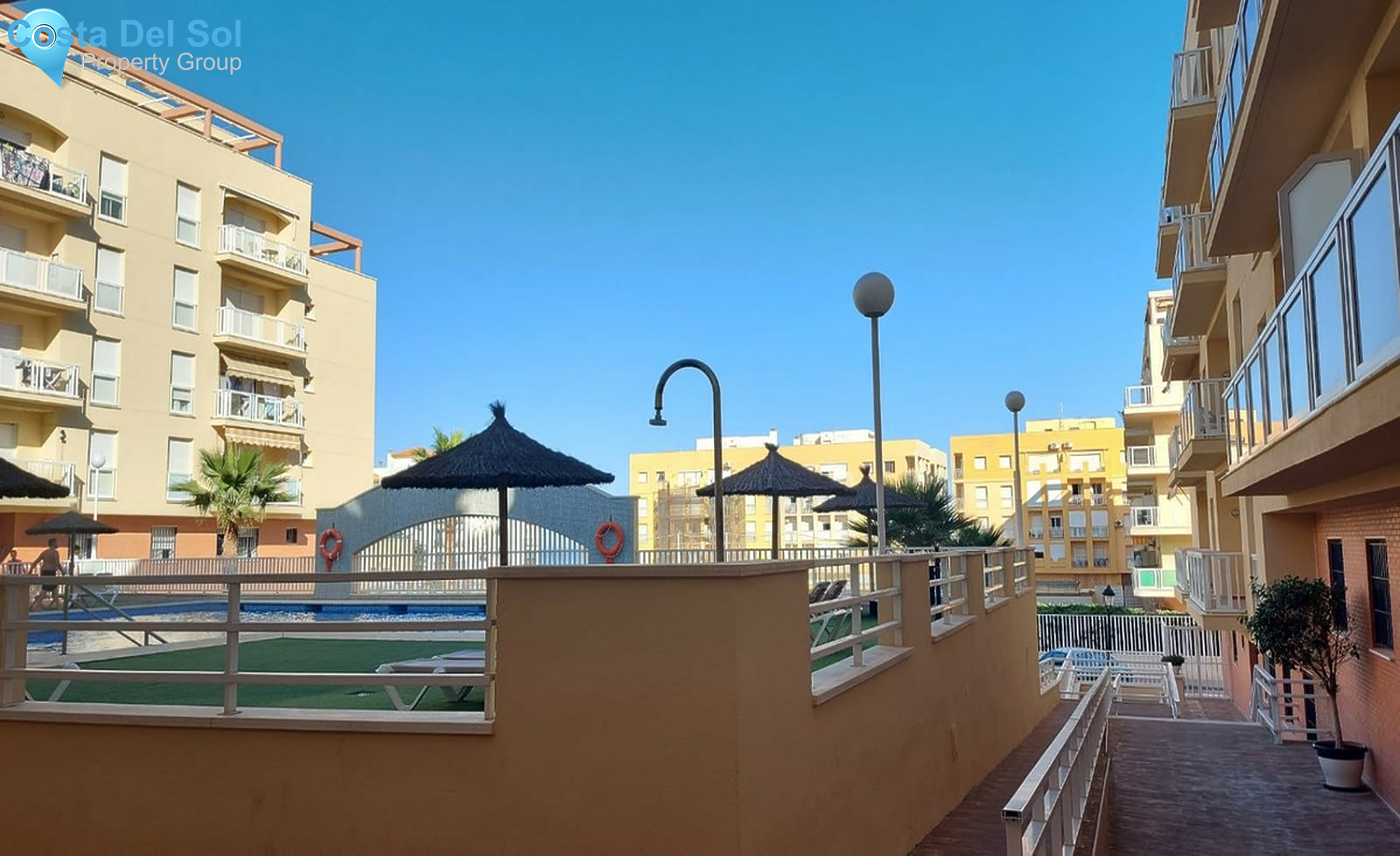 Middle Floor Apartment in San Luis de Sabinillas-1436340