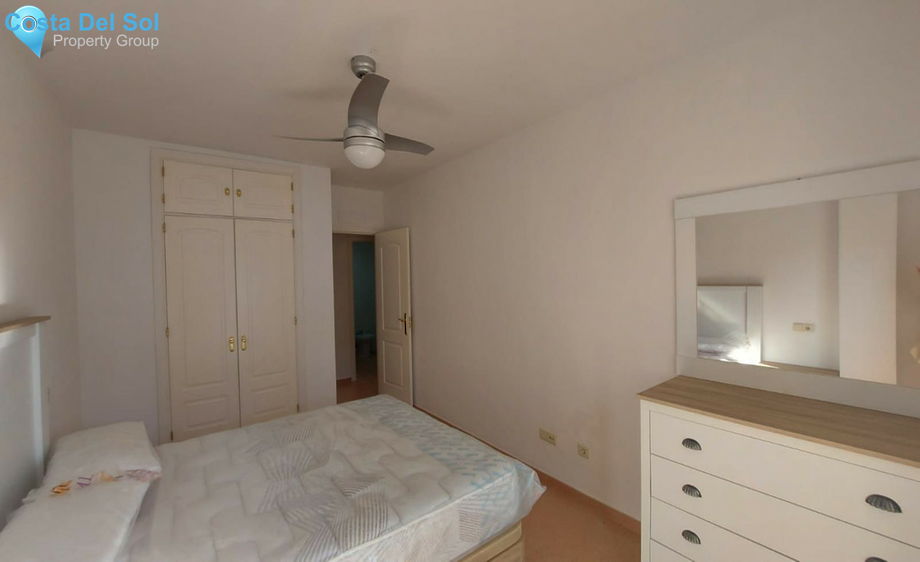 Middle Floor Apartment in San Luis de Sabinillas-1436352