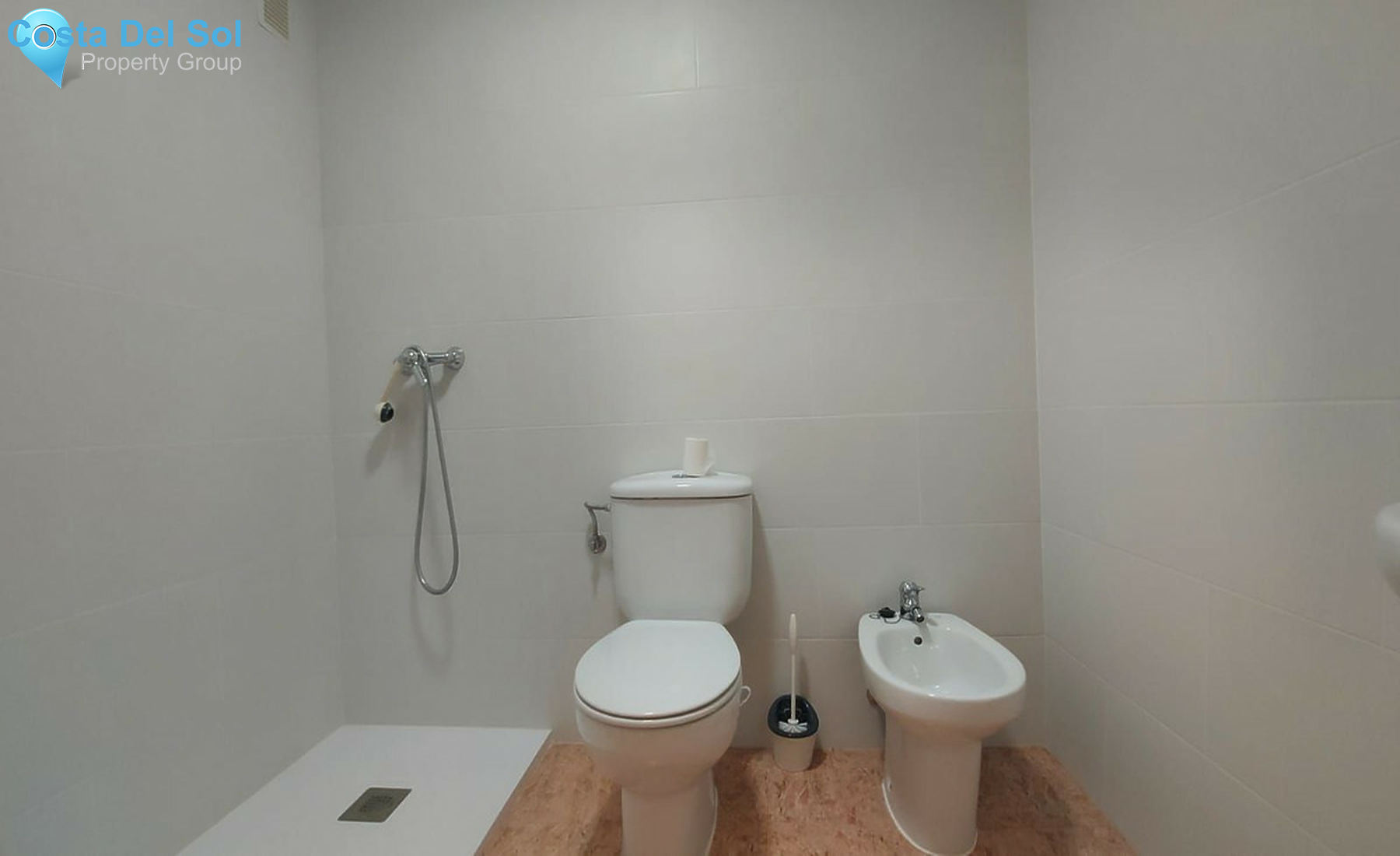 Middle Floor Apartment in San Luis de Sabinillas-1436358