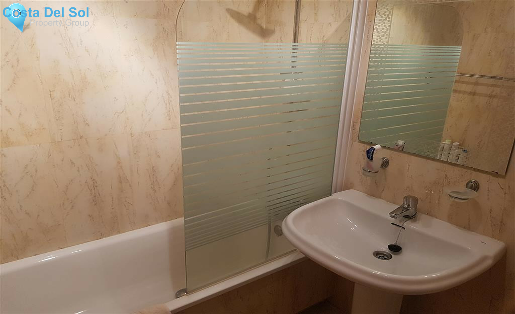 Middle Floor Apartment in San Luis de Sabinillas-1462302