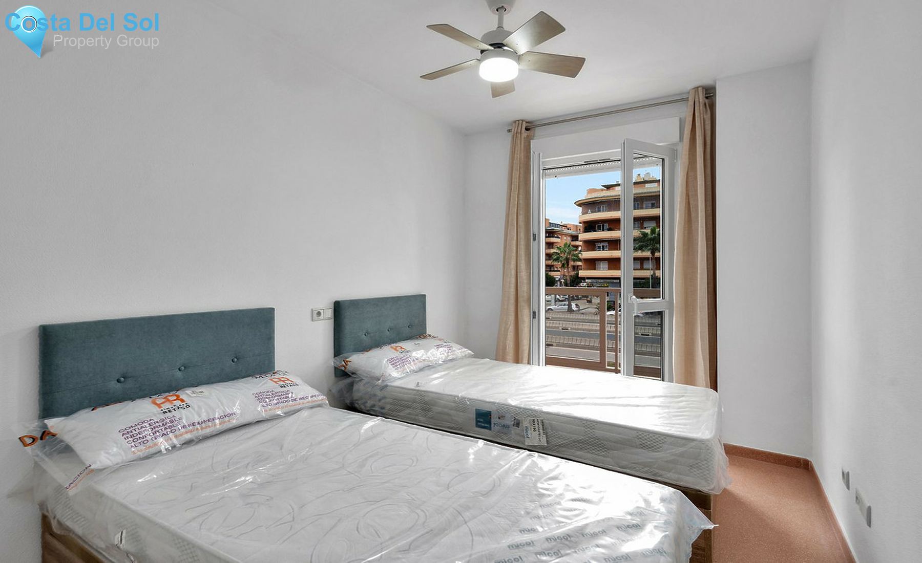 Middle Floor Apartment in San Luis de Sabinillas-1500380