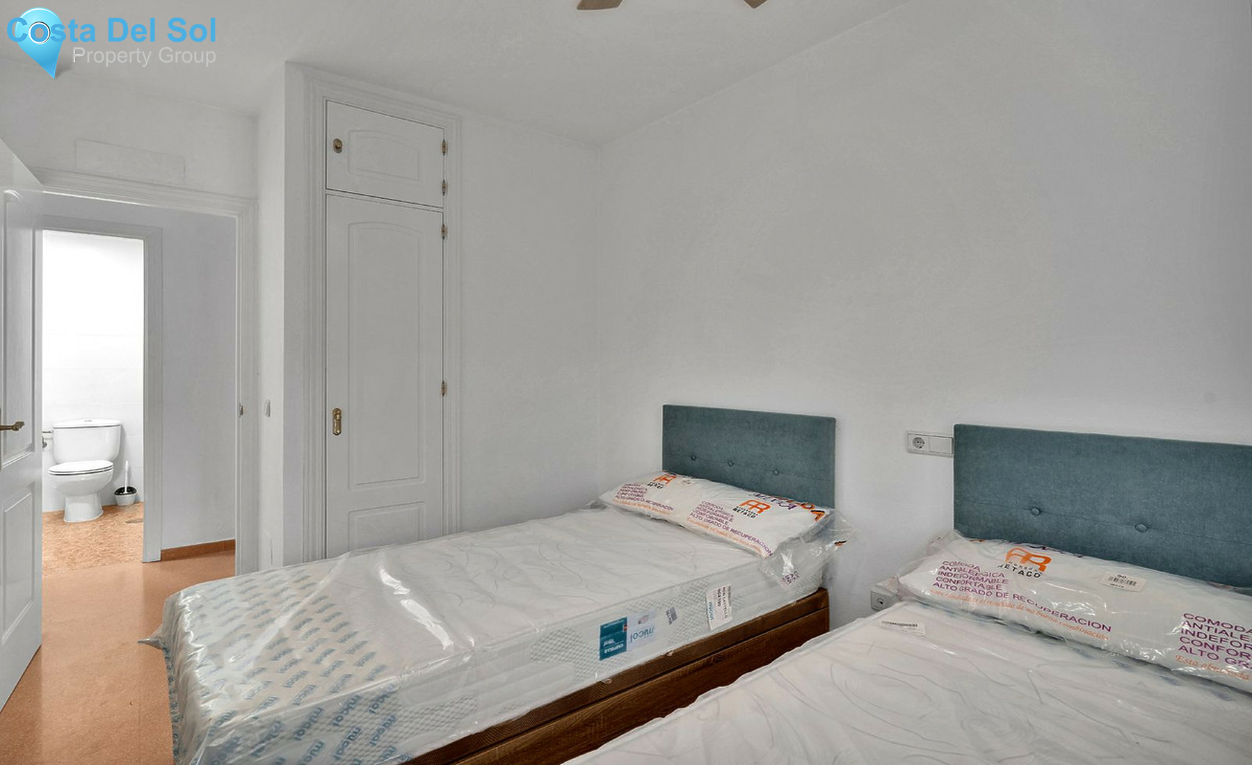 Middle Floor Apartment in San Luis de Sabinillas-1500381