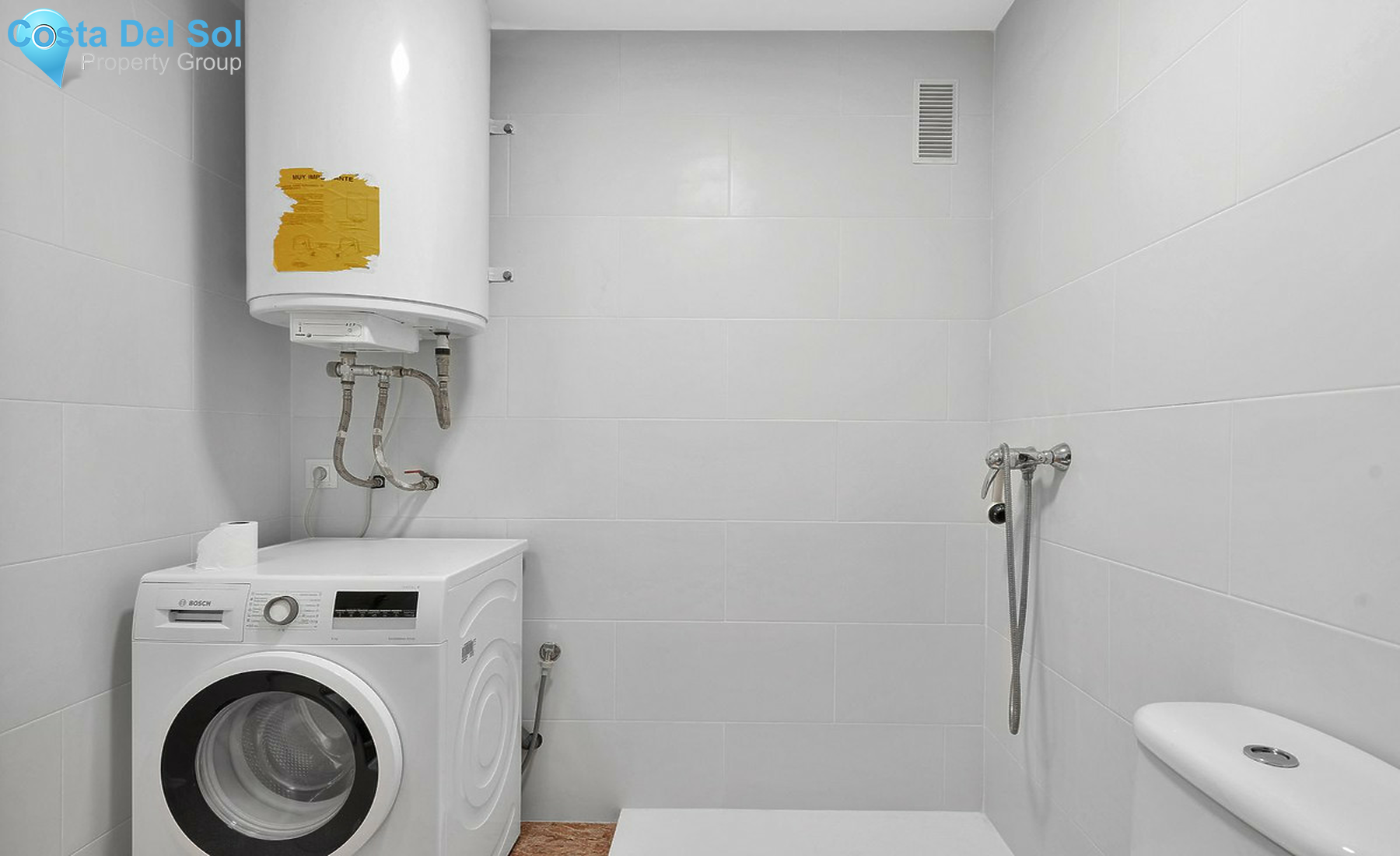 Middle Floor Apartment in San Luis de Sabinillas-1500383