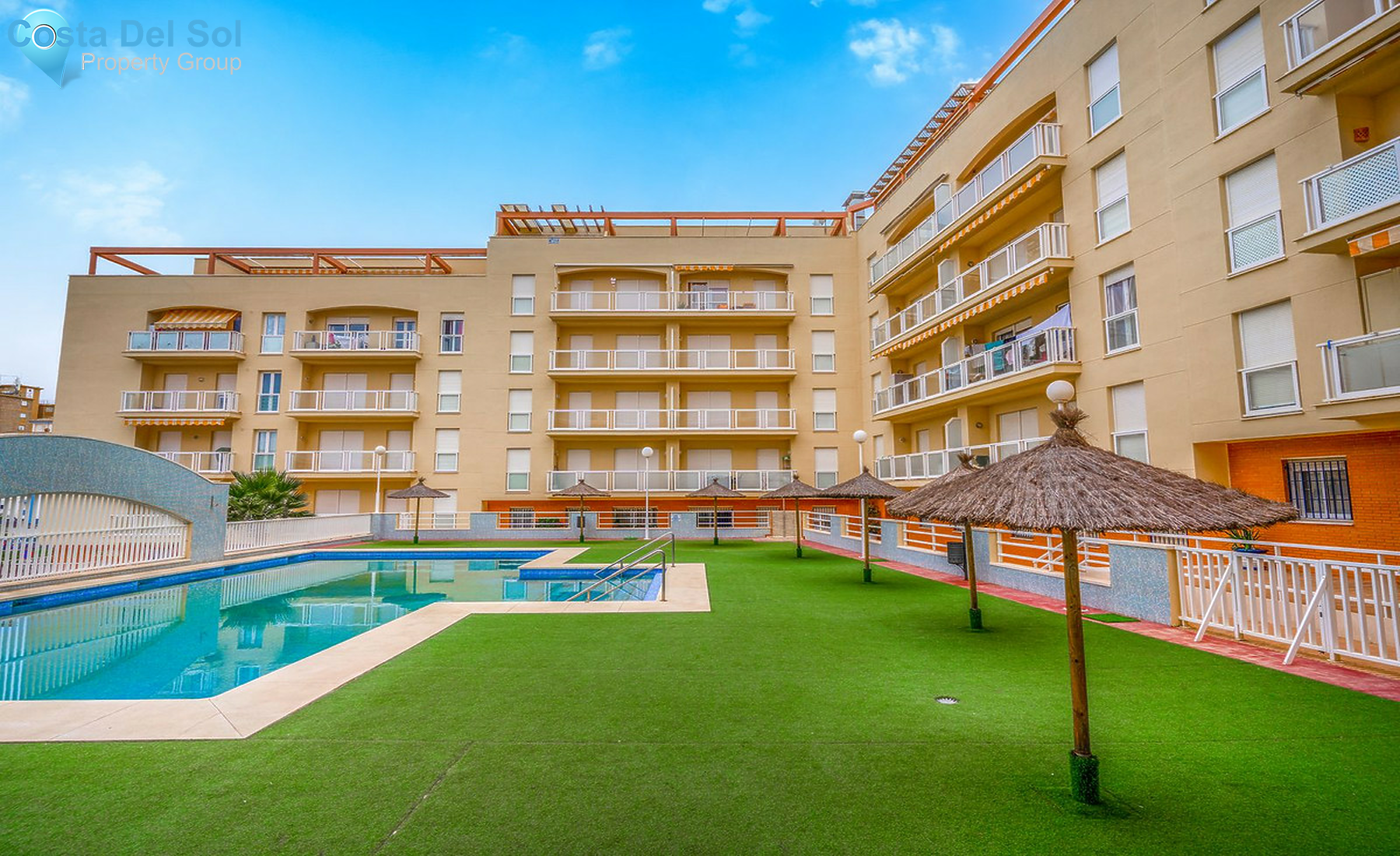 Middle Floor Apartment in San Luis de Sabinillas-1500371