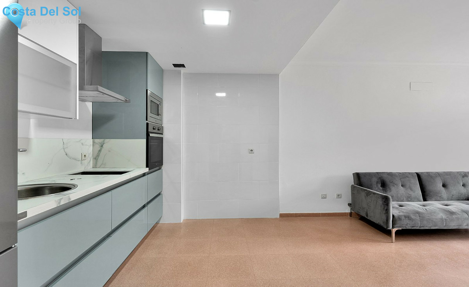 Middle Floor Apartment in San Luis de Sabinillas-1500374