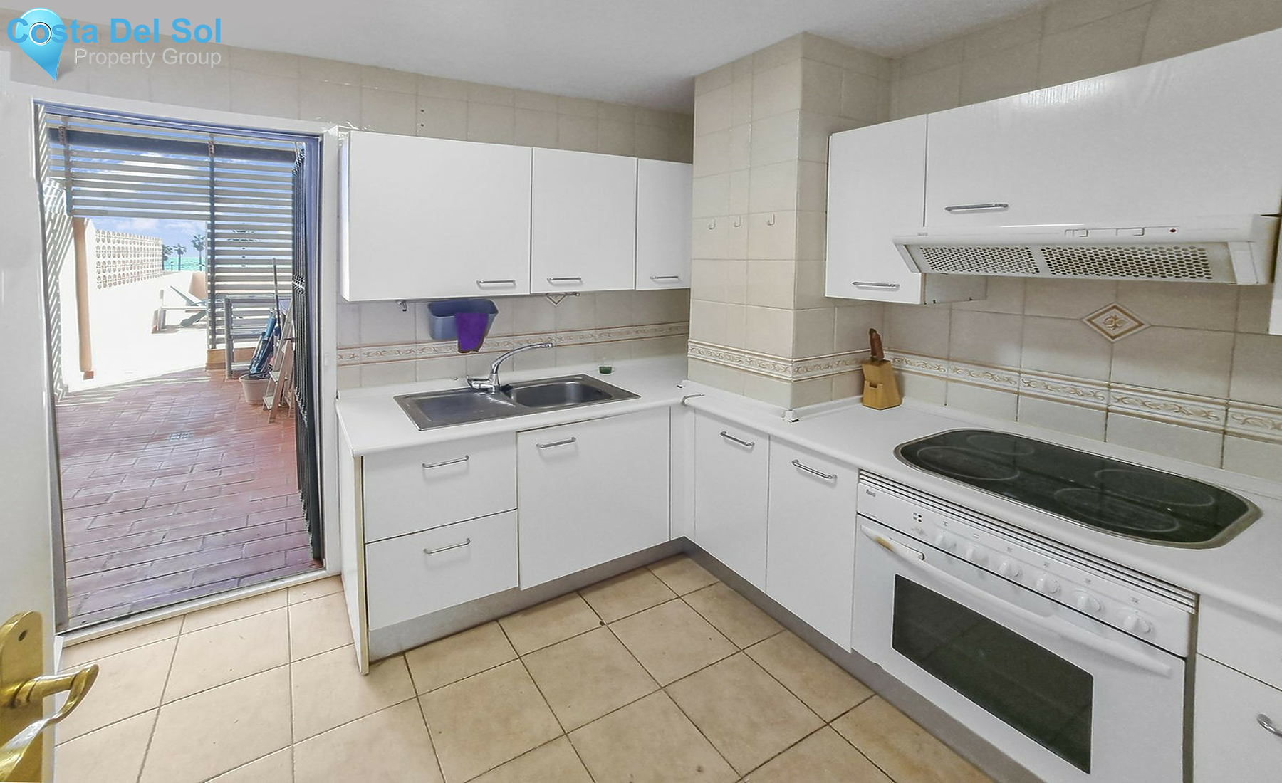 Middle Floor Apartment in San Luis de Sabinillas-1541079