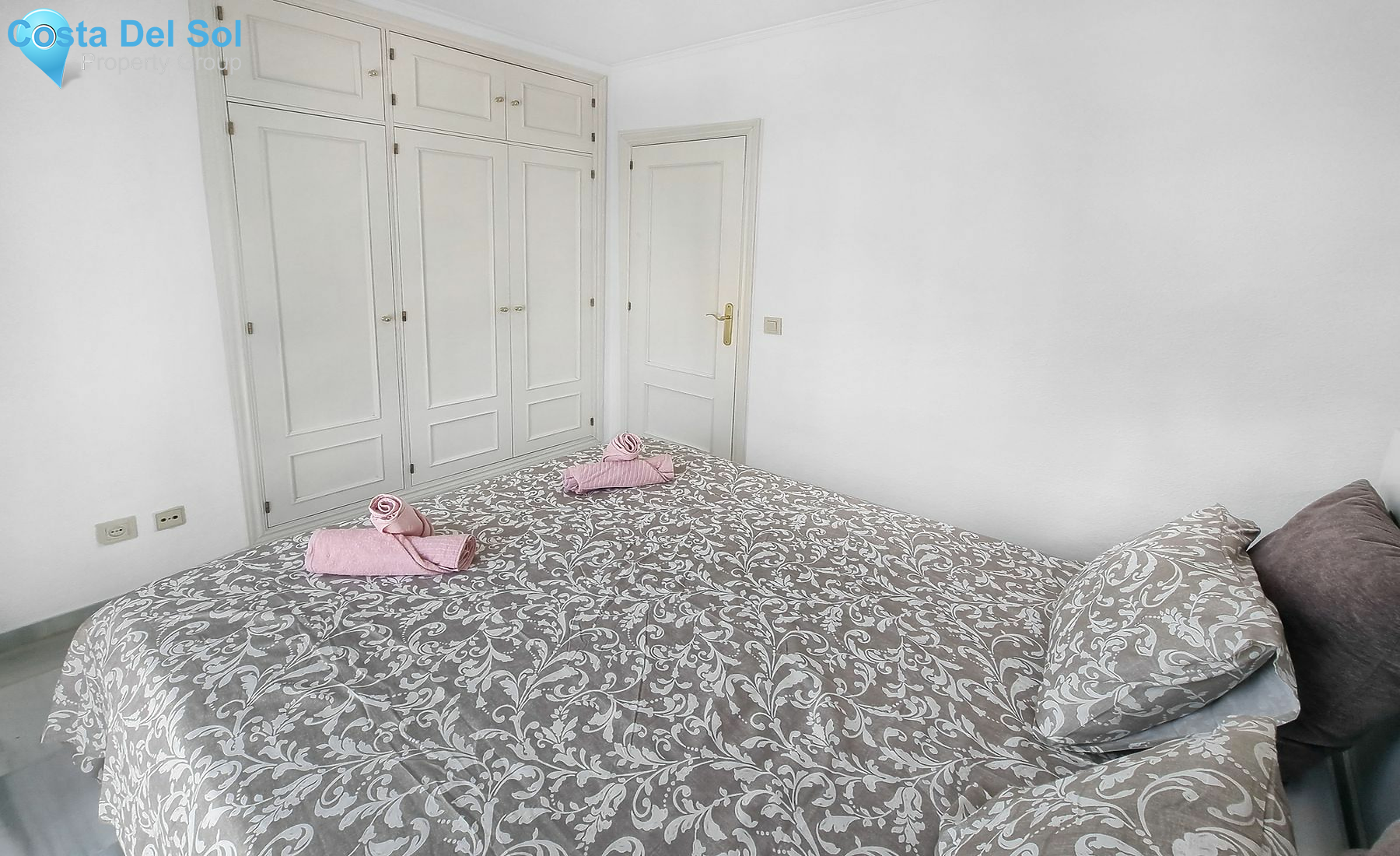 Middle Floor Apartment in San Luis de Sabinillas-1137861