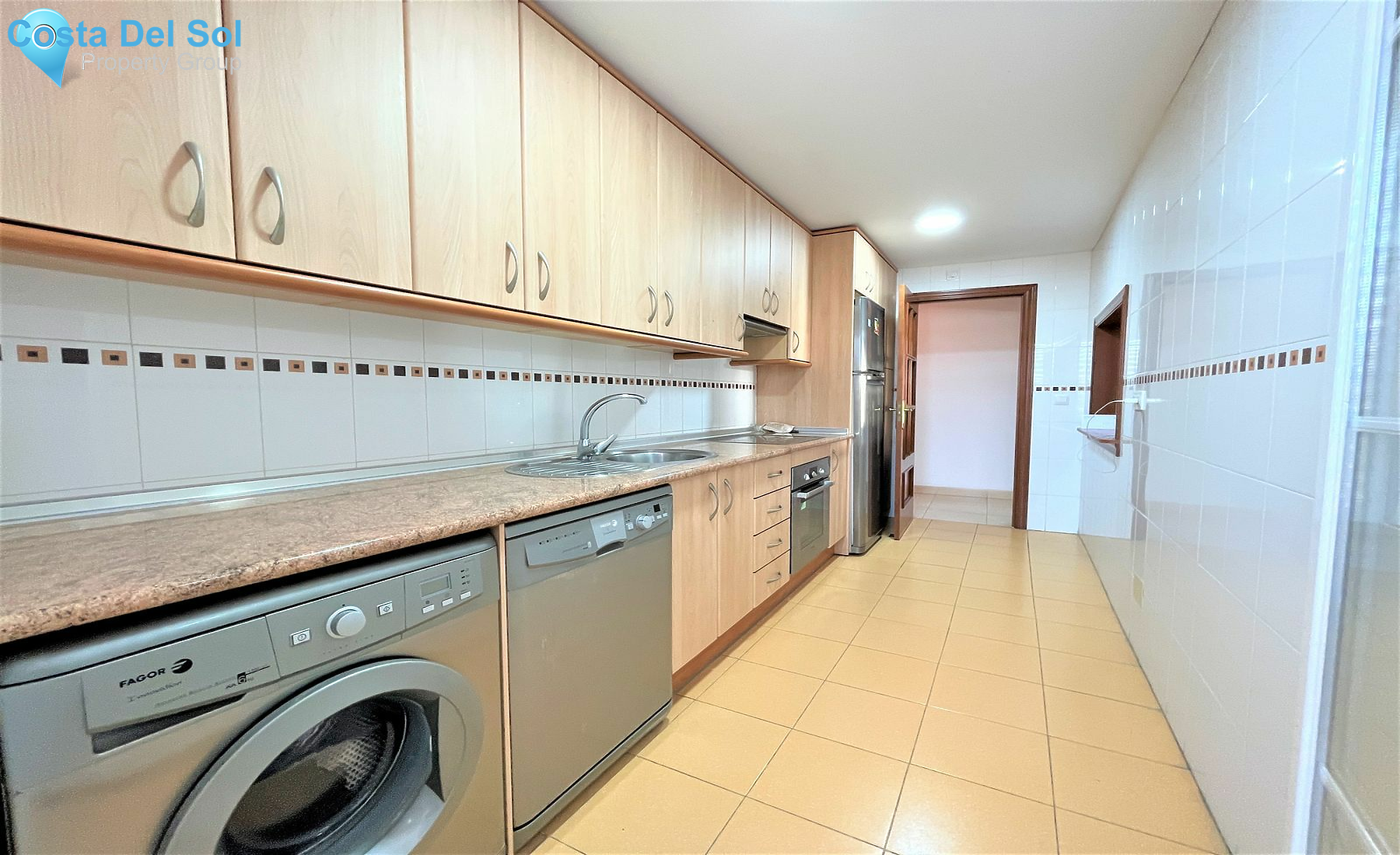 Middle Floor Apartment in San Luis de Sabinillas-1146799