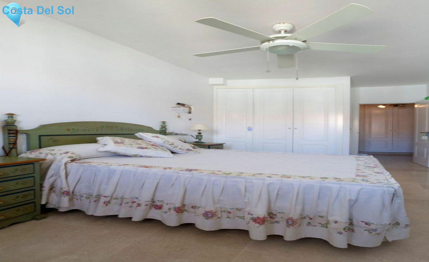 Middle Floor Apartment in San Luis de Sabinillas-1429161