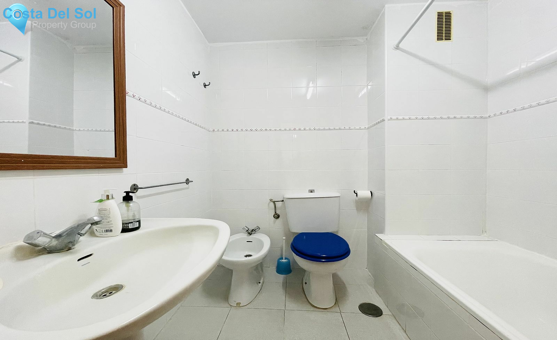 Middle Floor Apartment in San Luis de Sabinillas-1430866