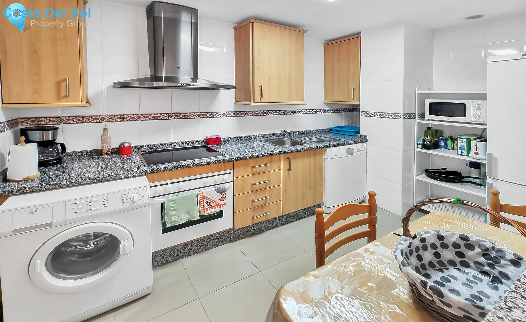 Middle Floor Apartment in San Luis de Sabinillas-1446156