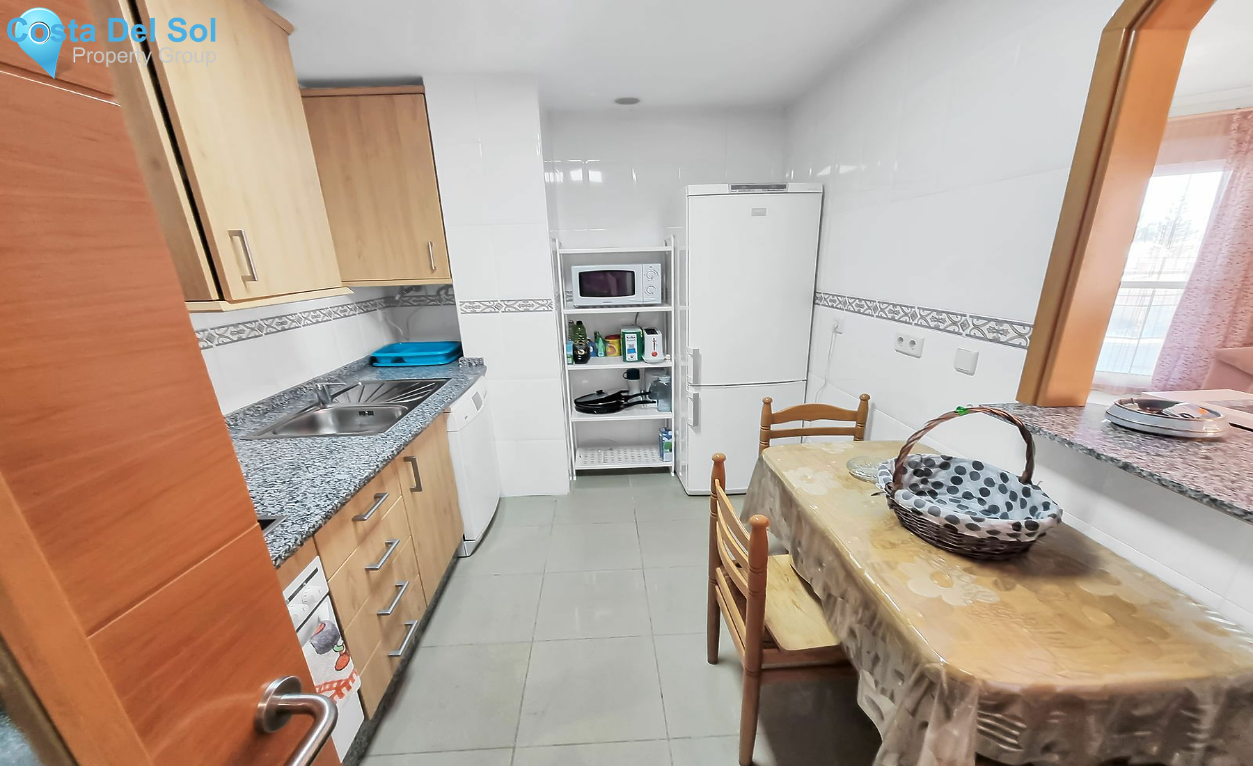 Middle Floor Apartment in San Luis de Sabinillas-1446155