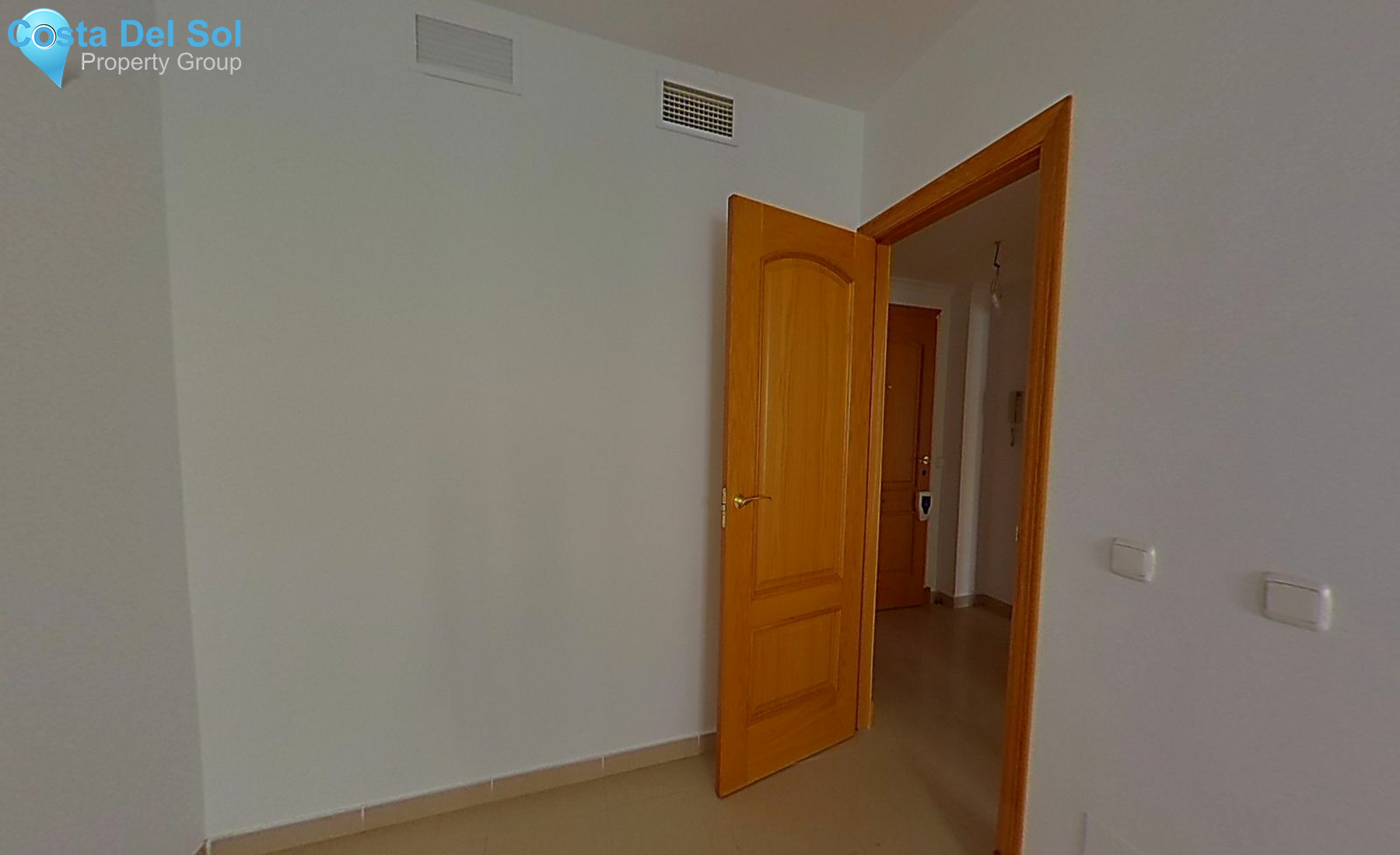 Middle Floor Apartment in San Luis de Sabinillas-1450245