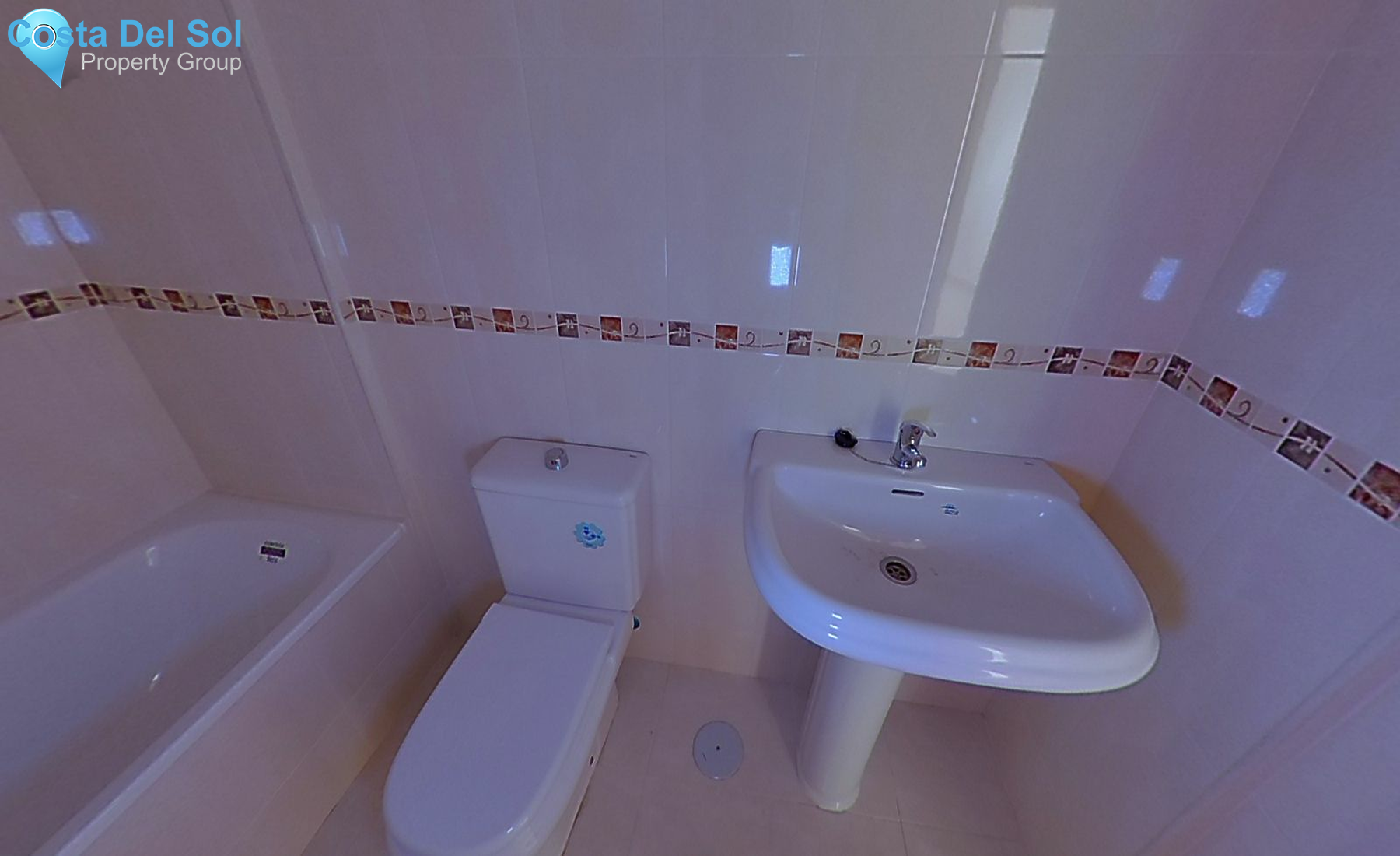 Middle Floor Apartment in San Luis de Sabinillas-1450246