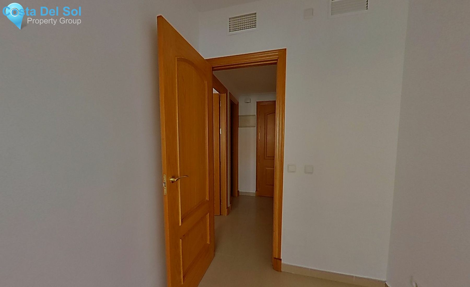 Middle Floor Apartment in San Luis de Sabinillas-1450249