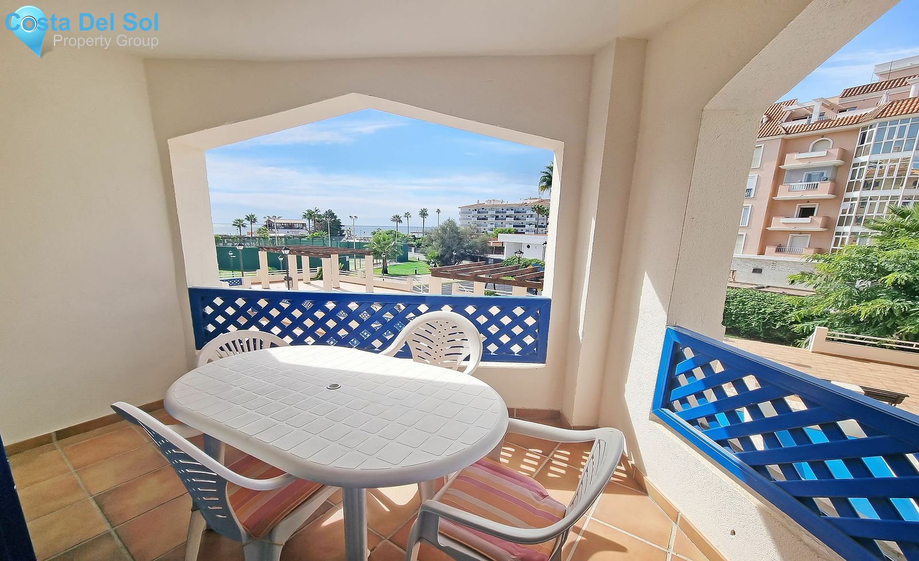 Middle Floor Apartment in San Luis de Sabinillas