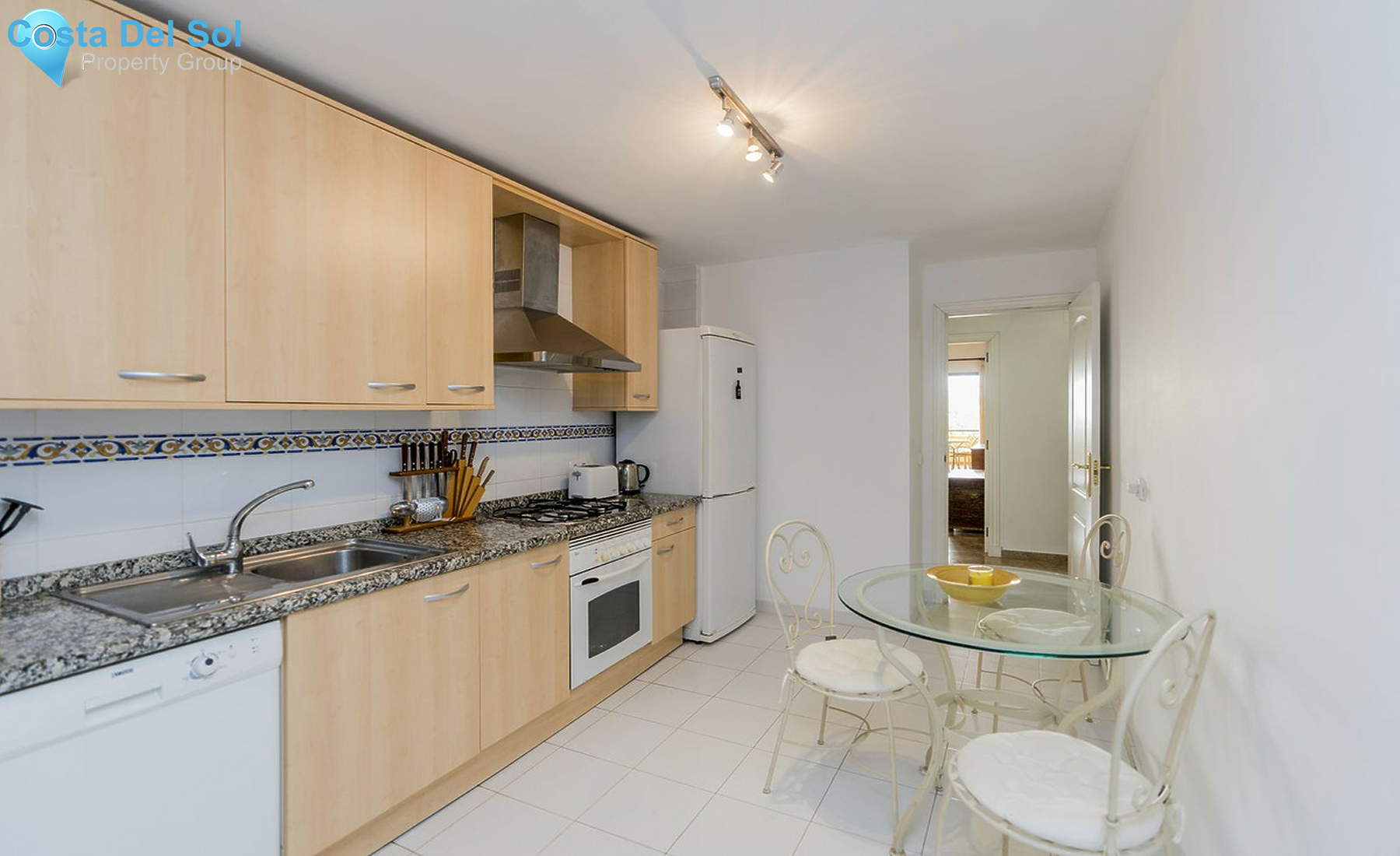 Middle Floor Apartment in San Pedro de Alcántara-1451984