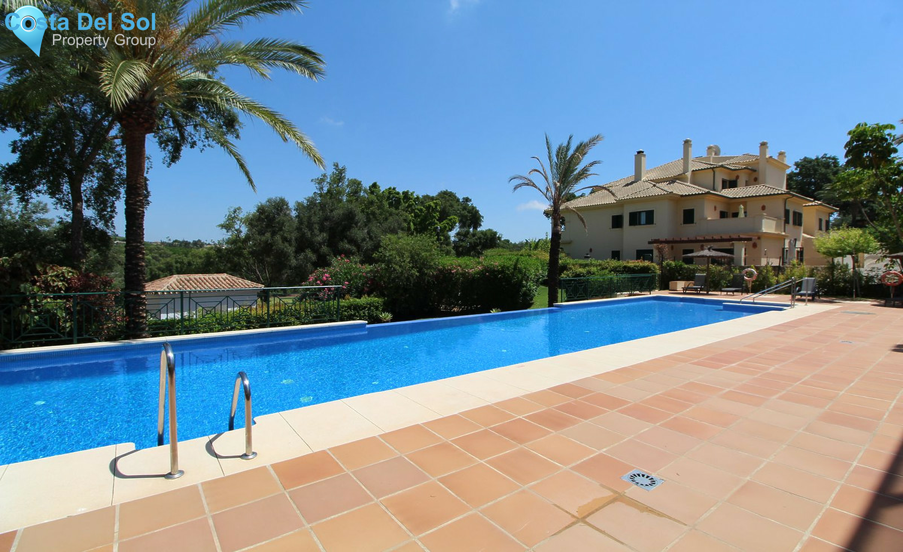 Middle Floor Apartment in San Roque Club-1528550
