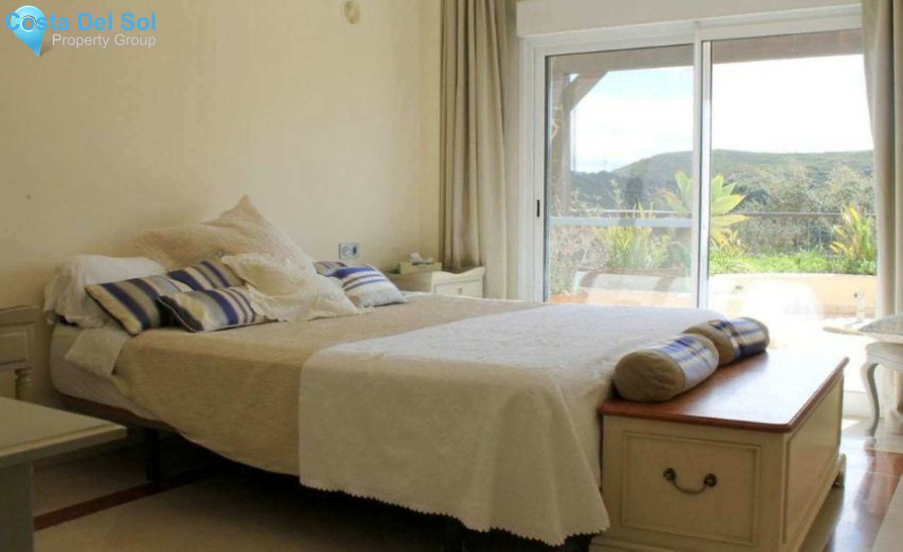 Middle Floor Apartment in San Roque-1500600