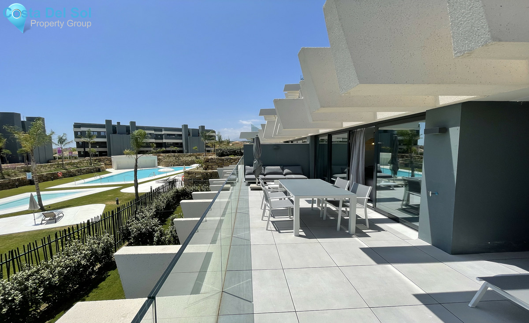 Middle Floor Apartment in Estepona