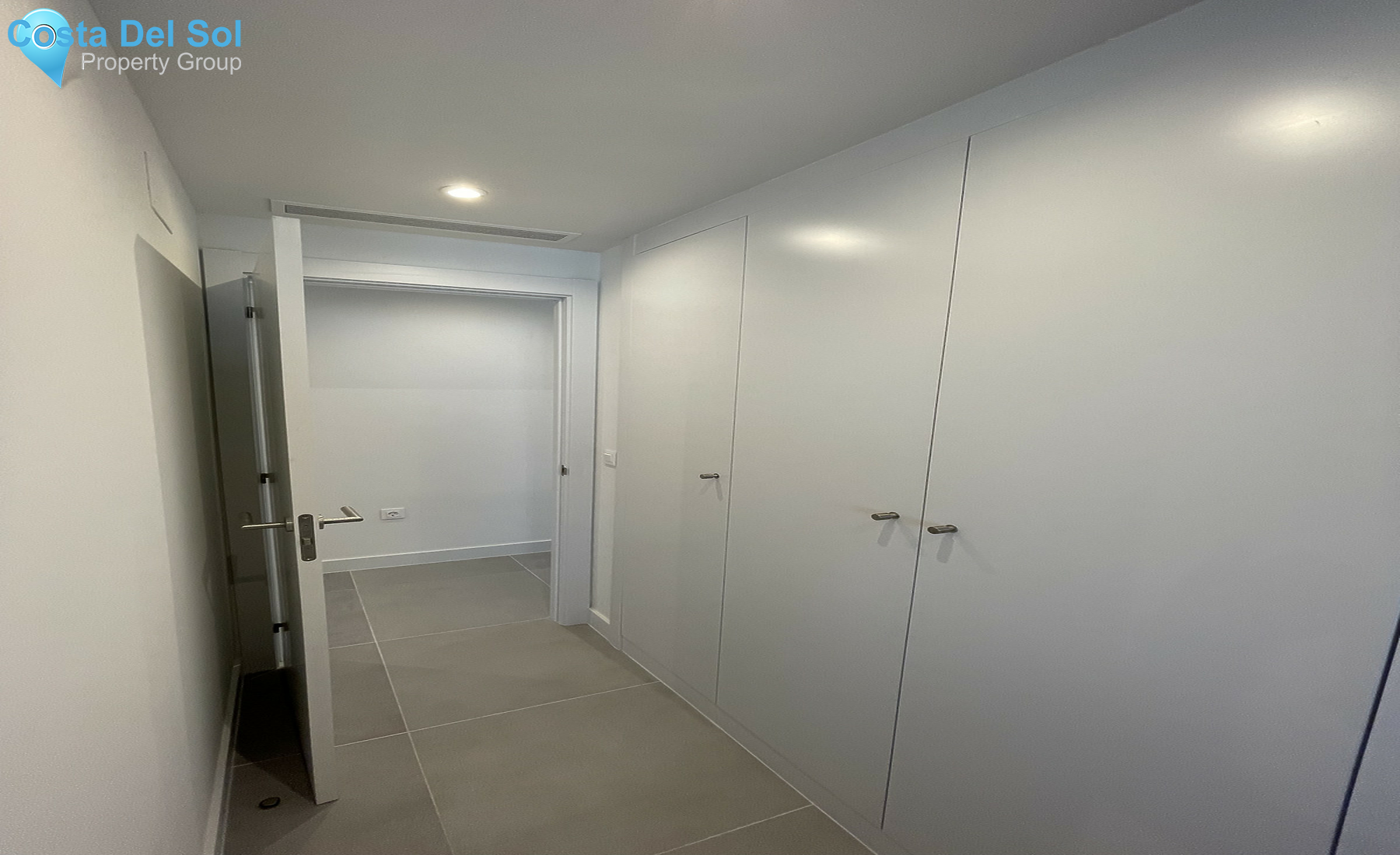 Middle Floor Apartment in Estepona-714115