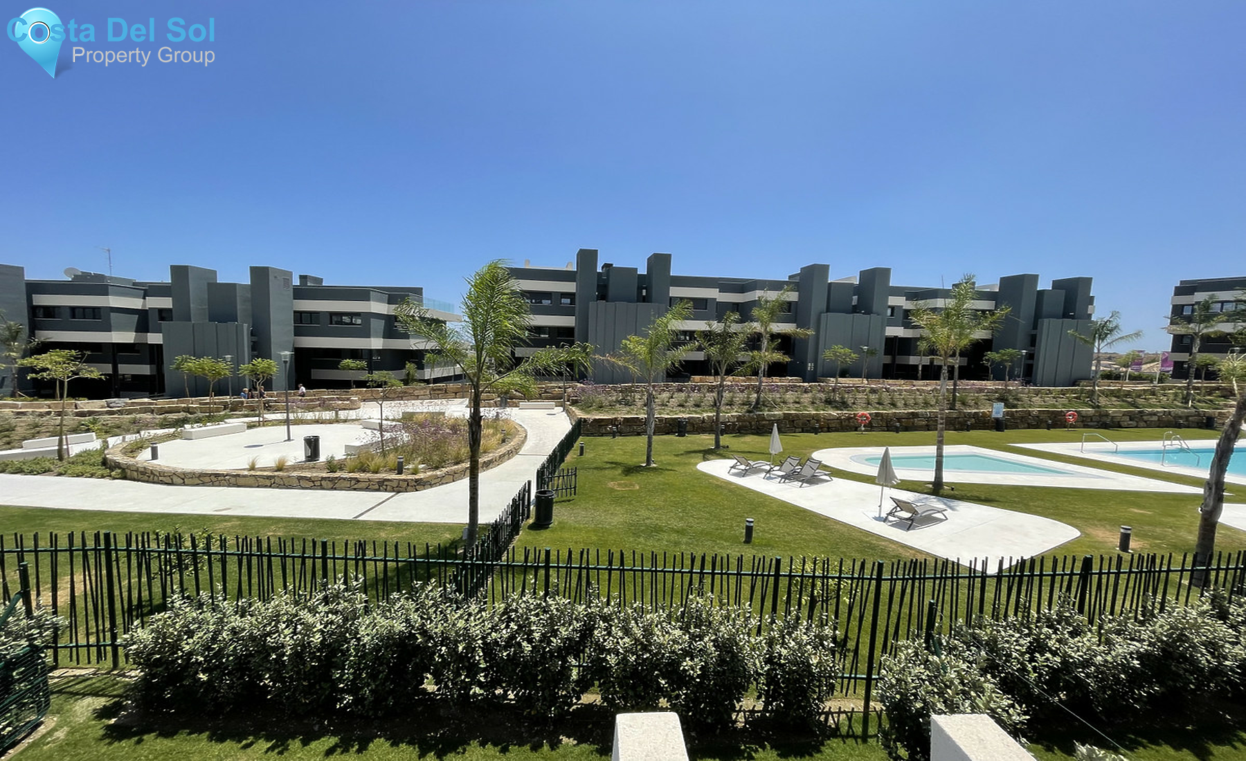Middle Floor Apartment in Estepona-714099