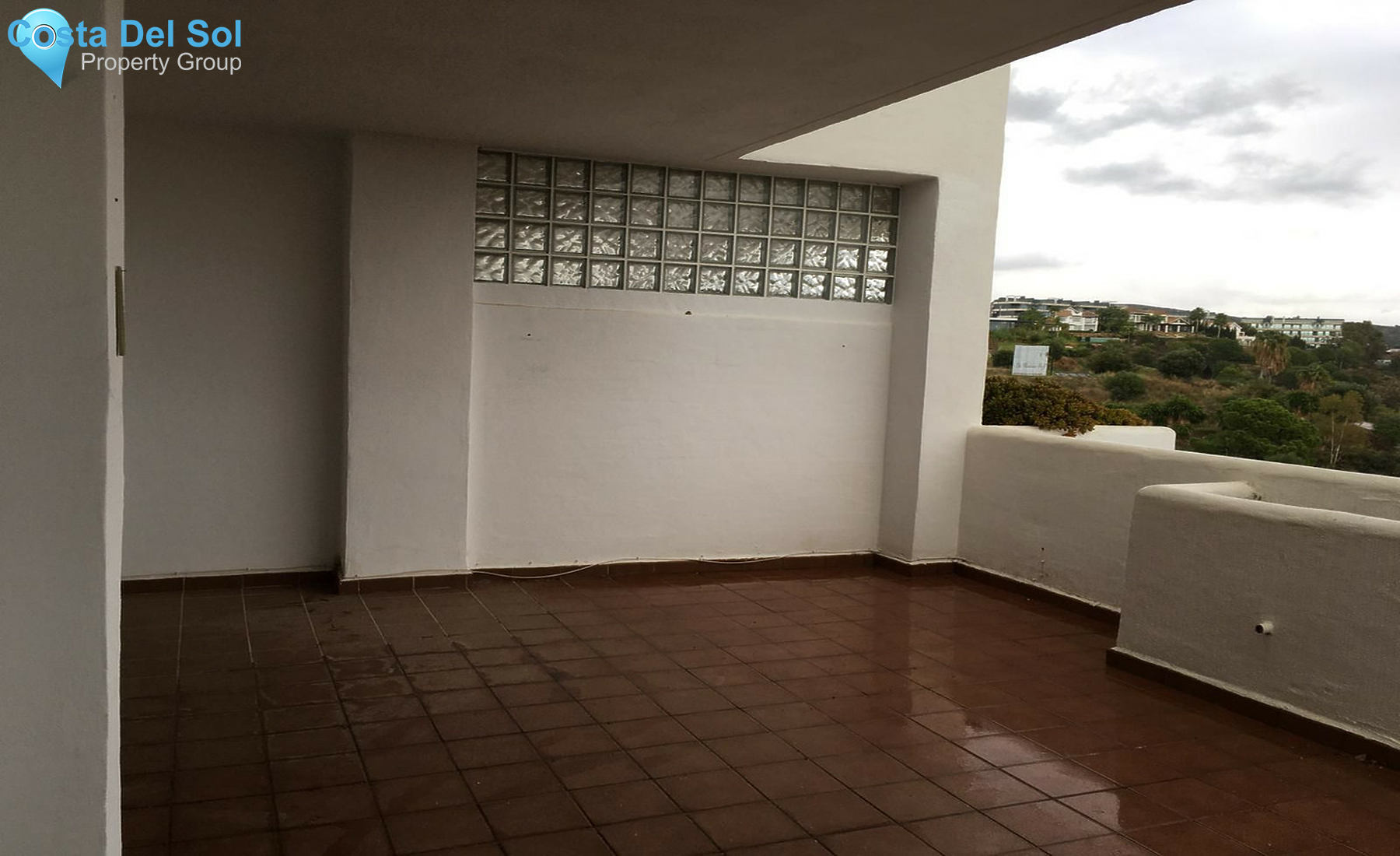 Middle Floor Apartment in Selwo-1363333