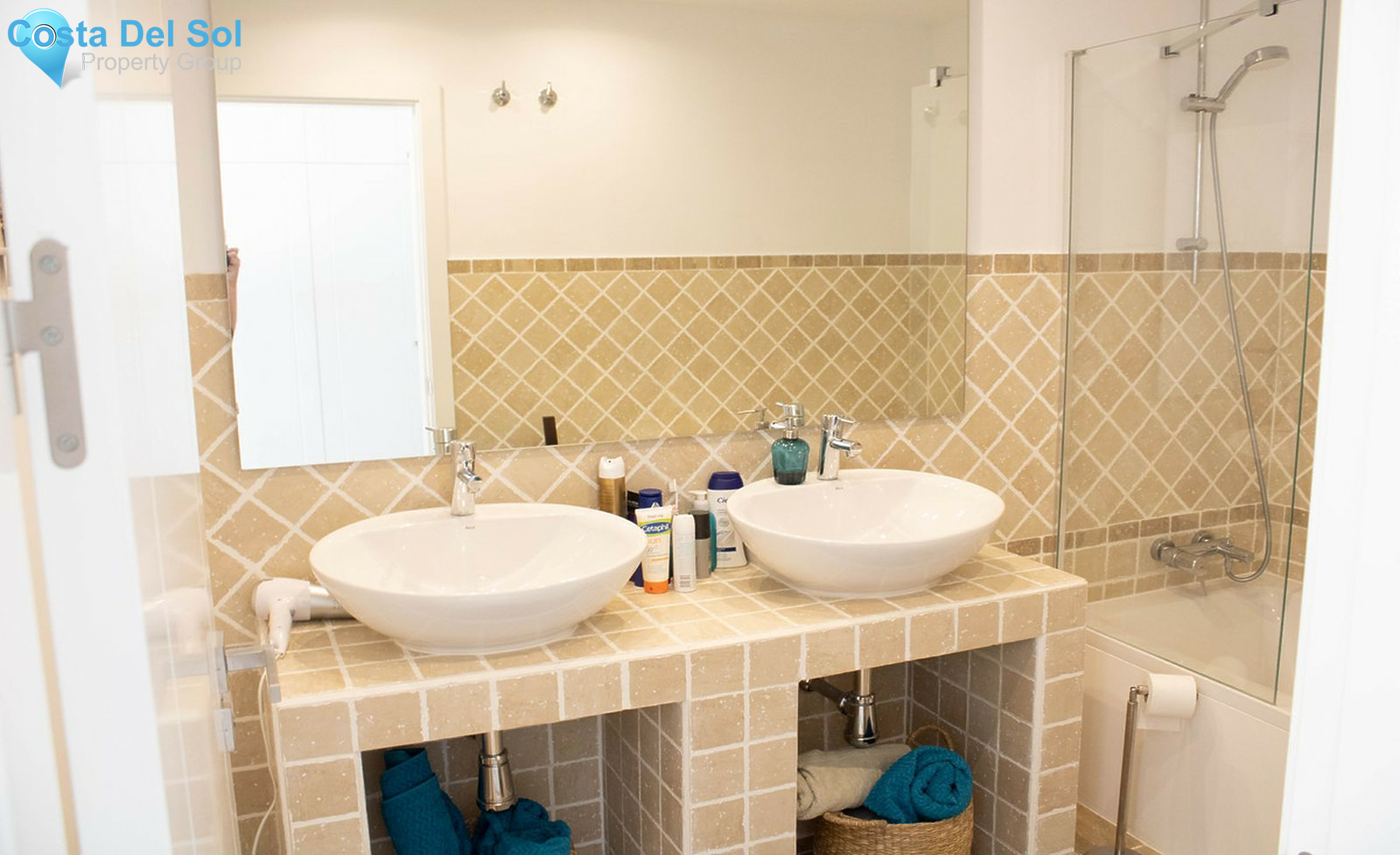 Middle Floor Apartment in Selwo-1452086