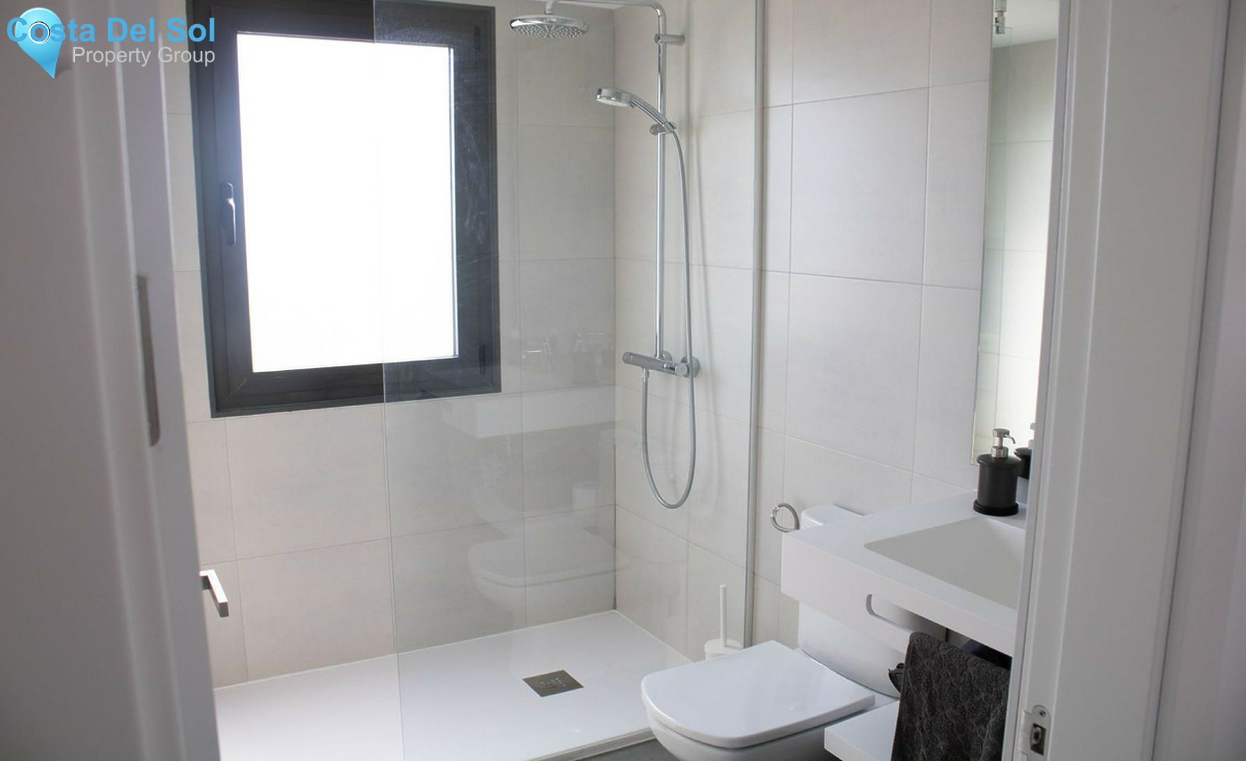 Middle Floor Apartment in Selwo-1452092