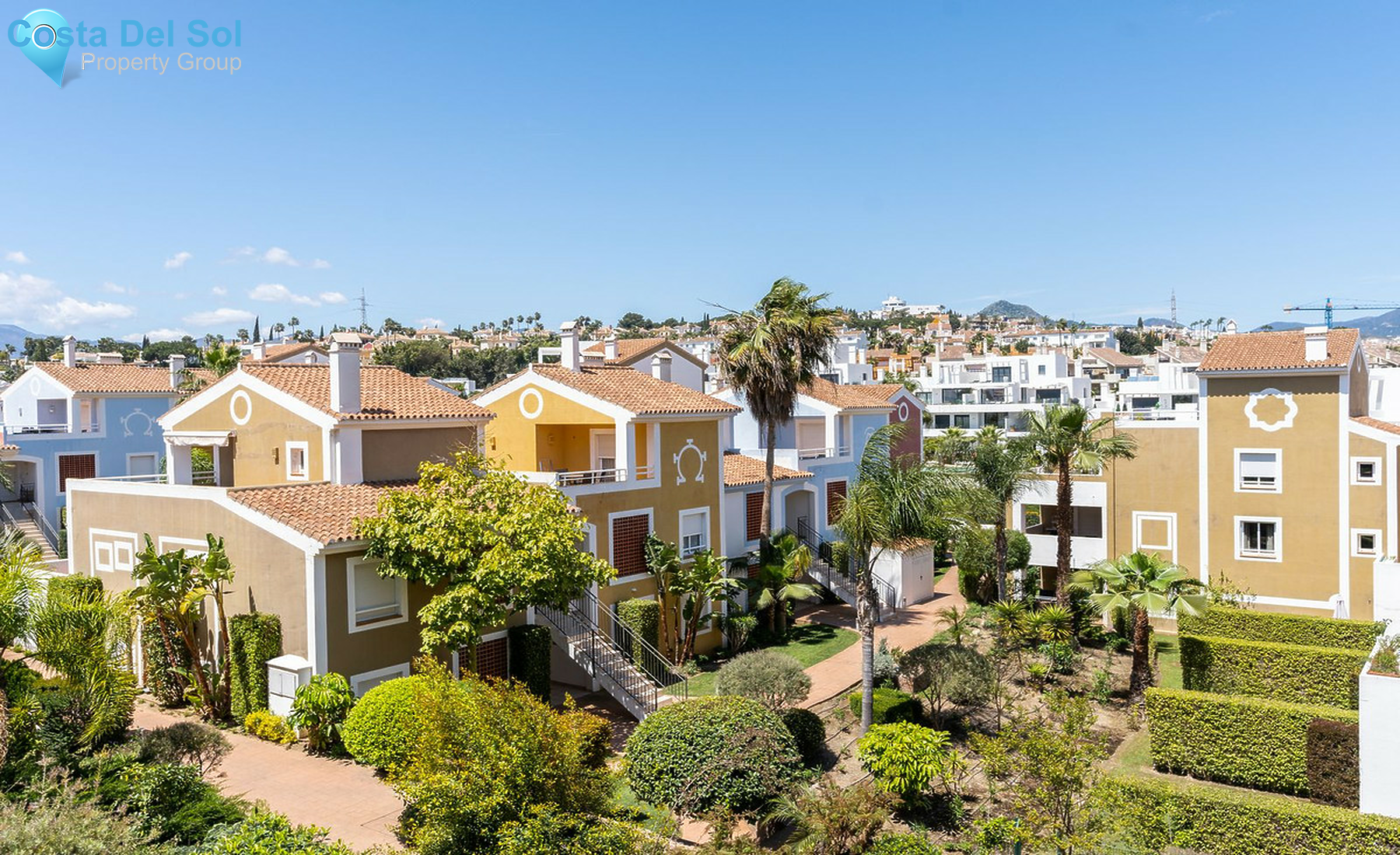 Middle Floor Apartment in Estepona-1456164