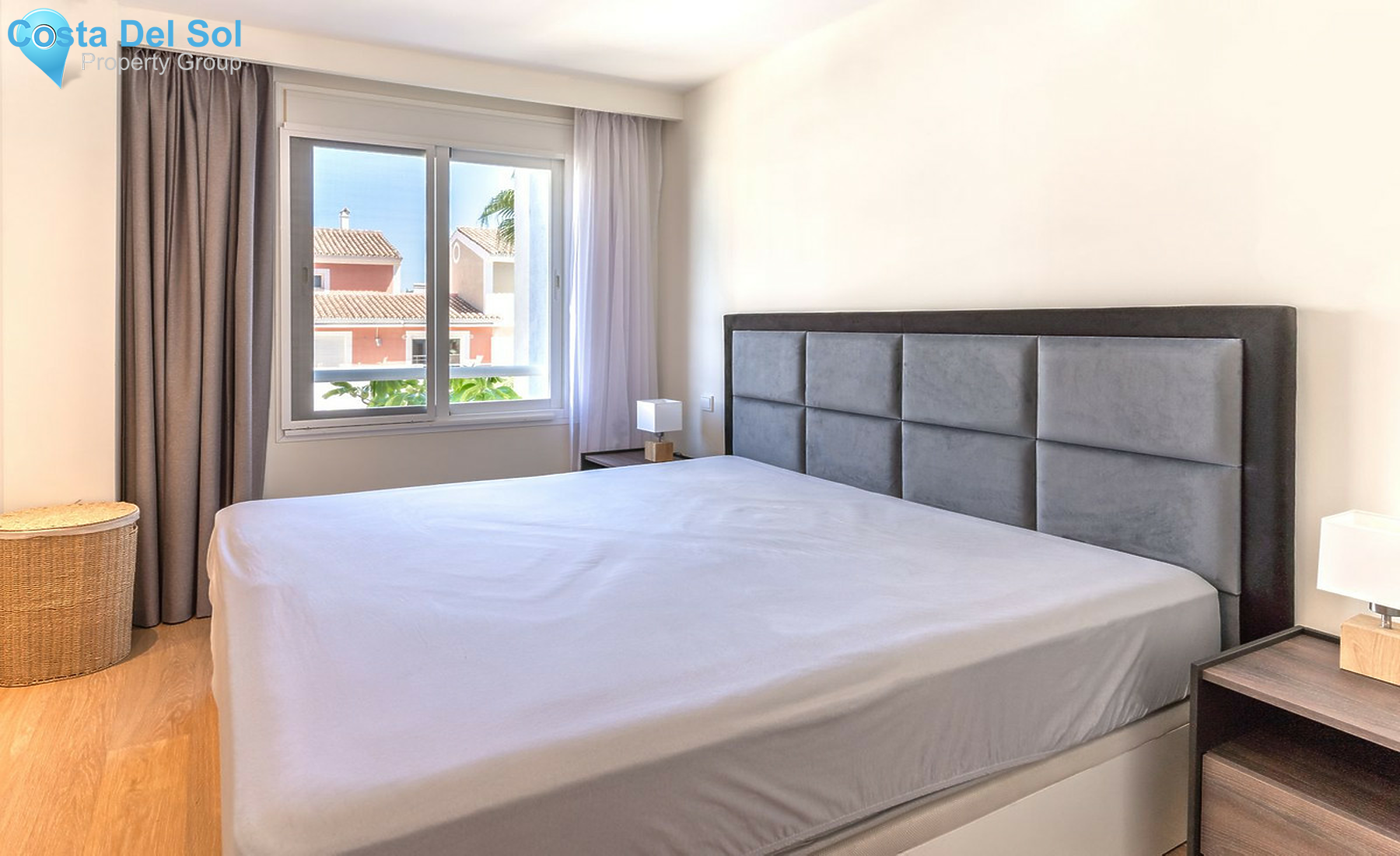 Middle Floor Apartment in Estepona-1456167