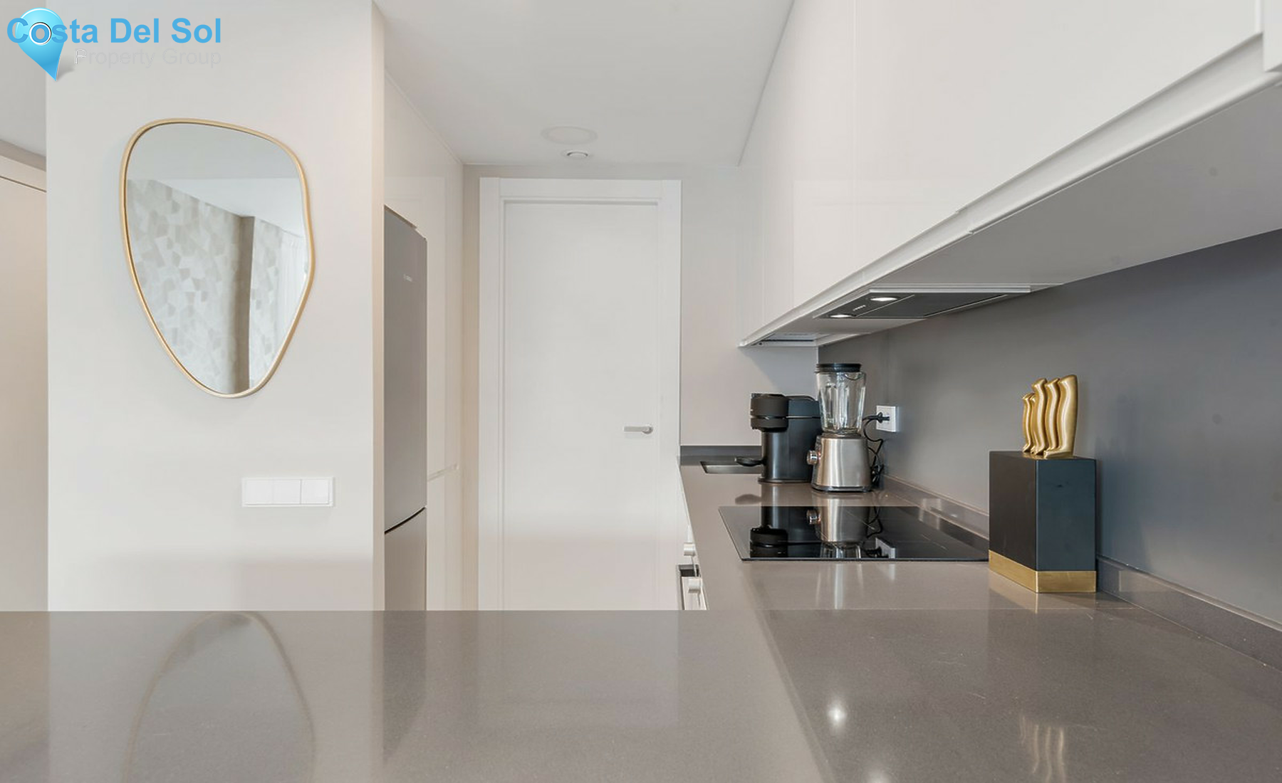 Middle Floor Apartment in Selwo-1521758