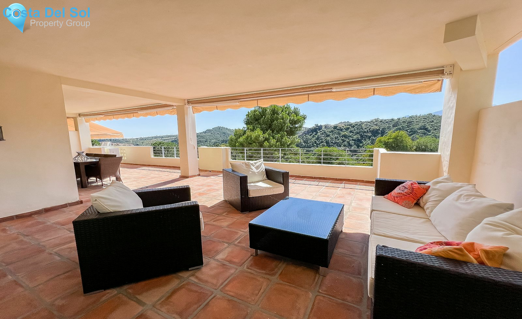 Middle Floor Apartment in Selwo