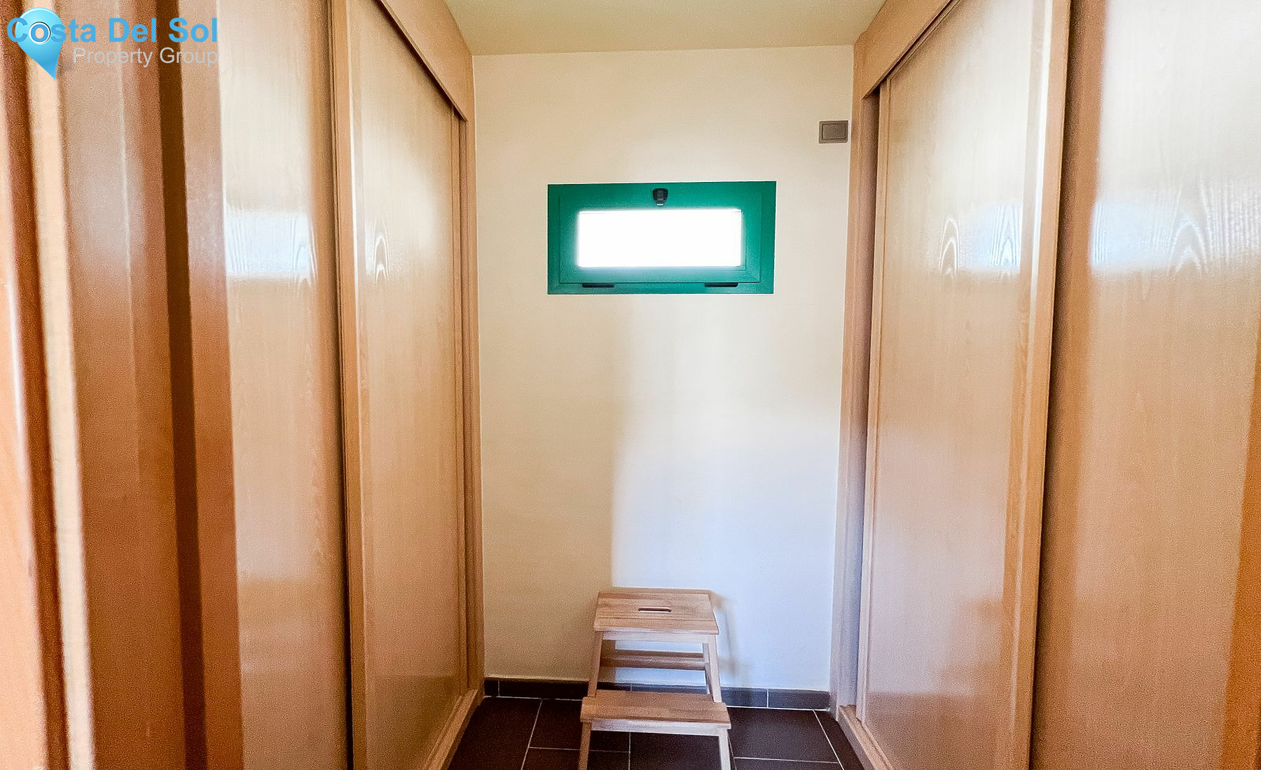 Middle Floor Apartment in Selwo-1163105