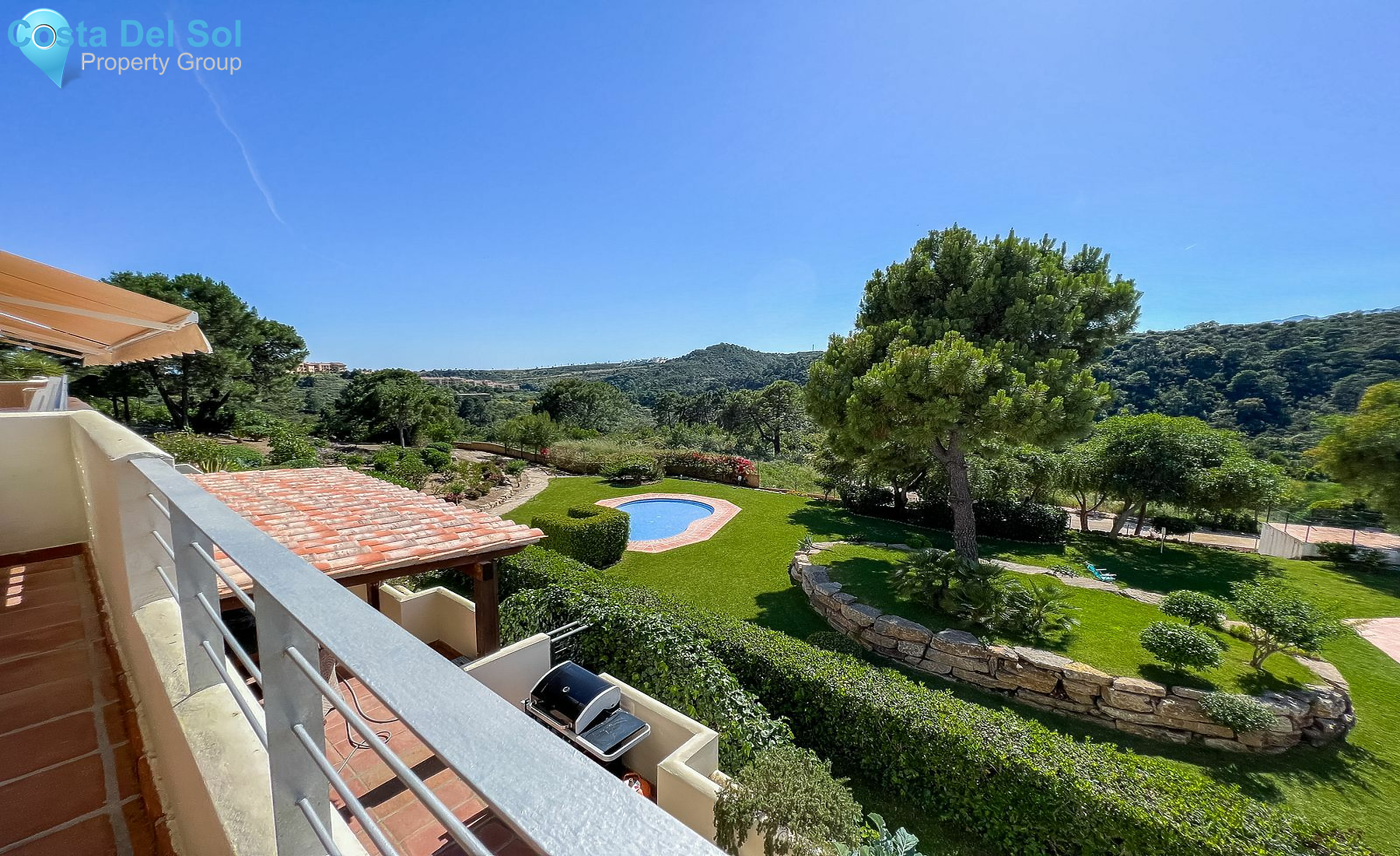 Middle Floor Apartment in Selwo-1163107