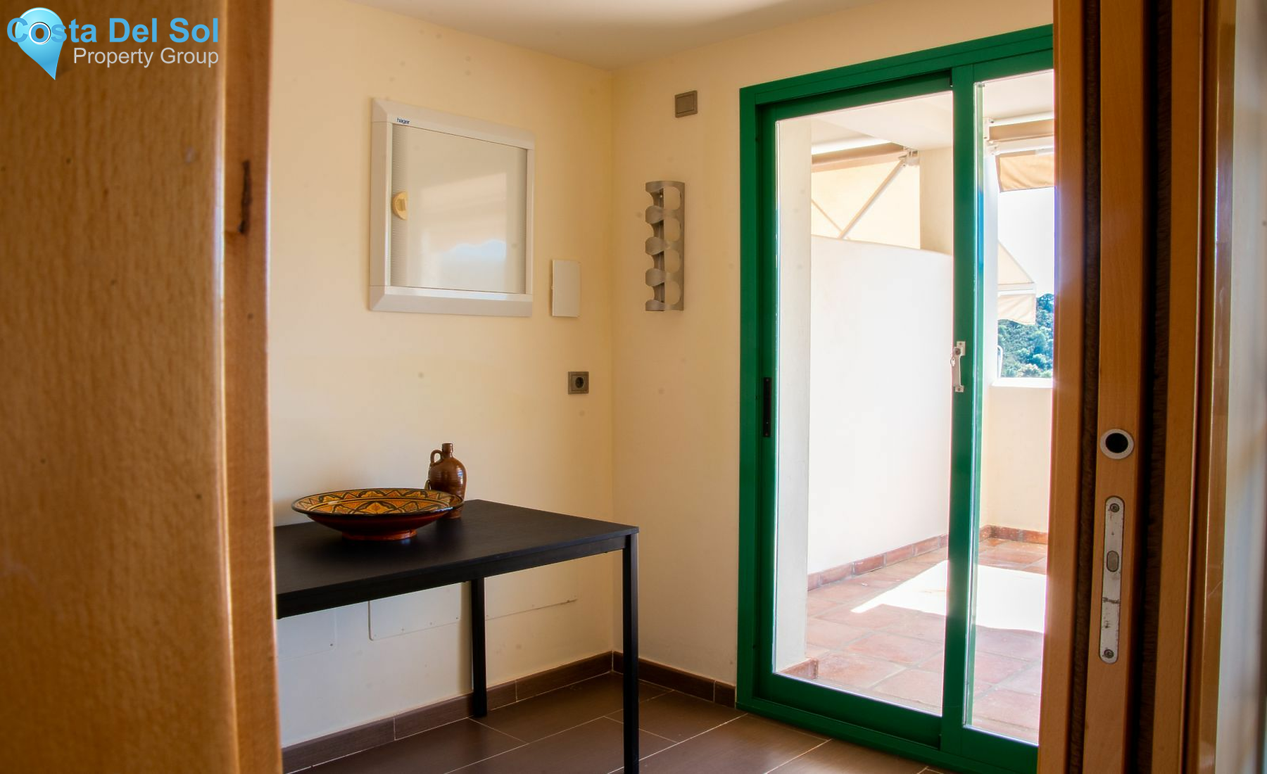 Middle Floor Apartment in Selwo-1163092