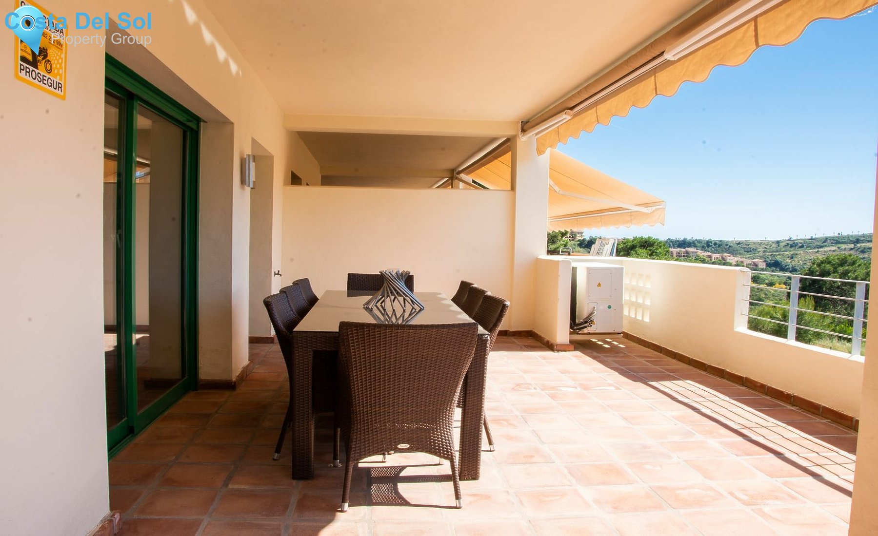 Middle Floor Apartment in Selwo-1163096