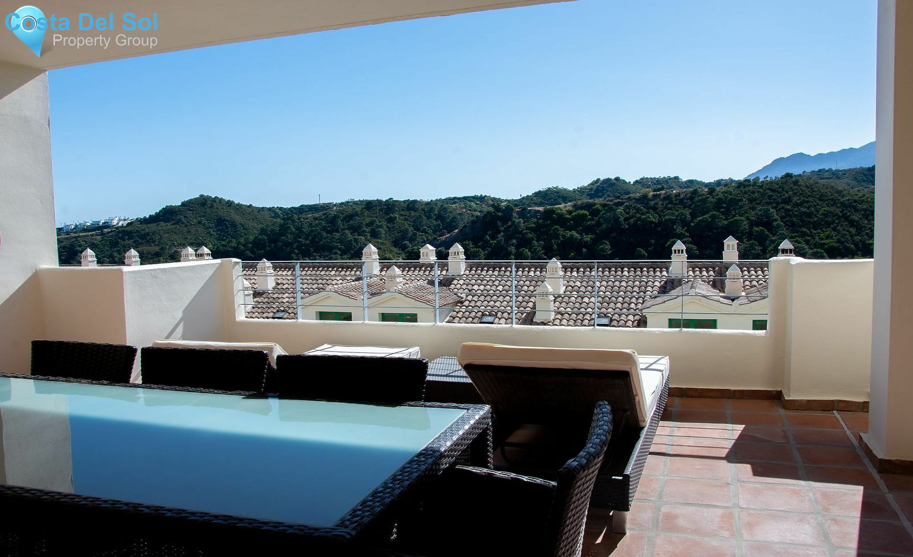 Middle Floor Apartment in Selwo-1163123