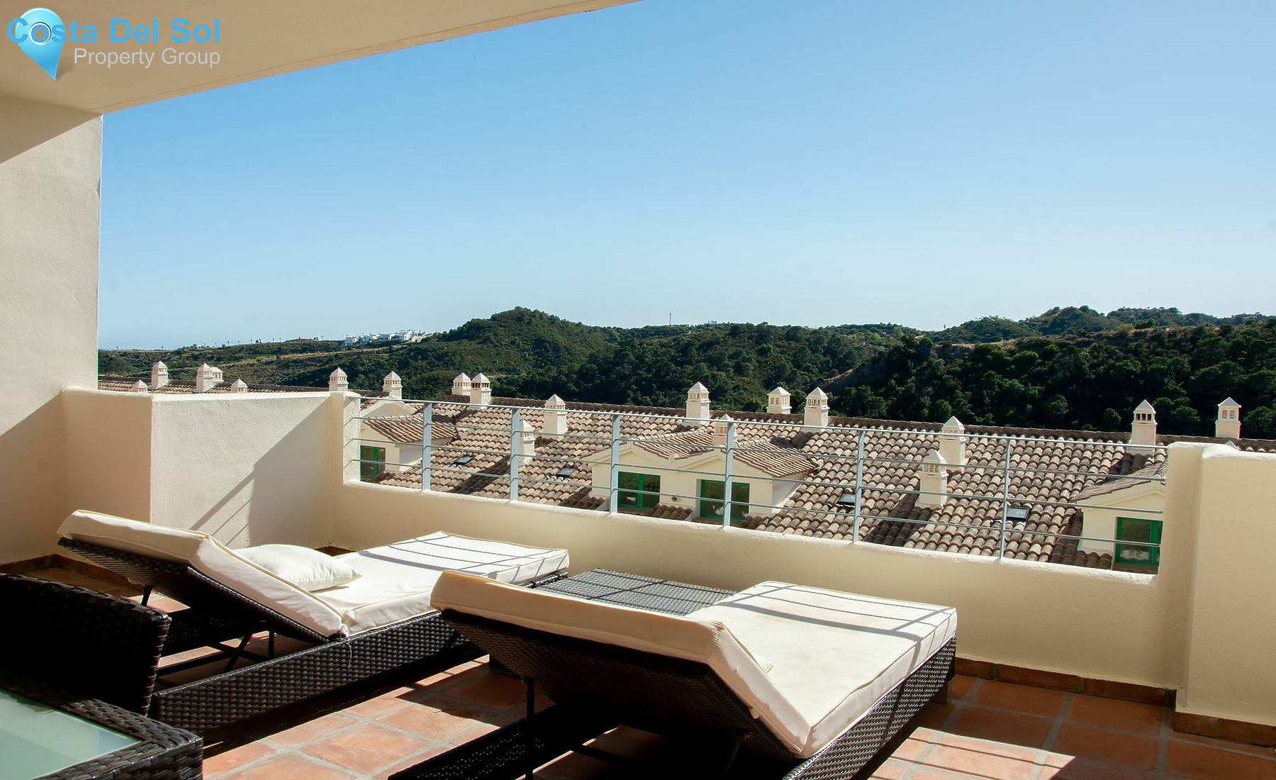 Middle Floor Apartment in Selwo-1163124