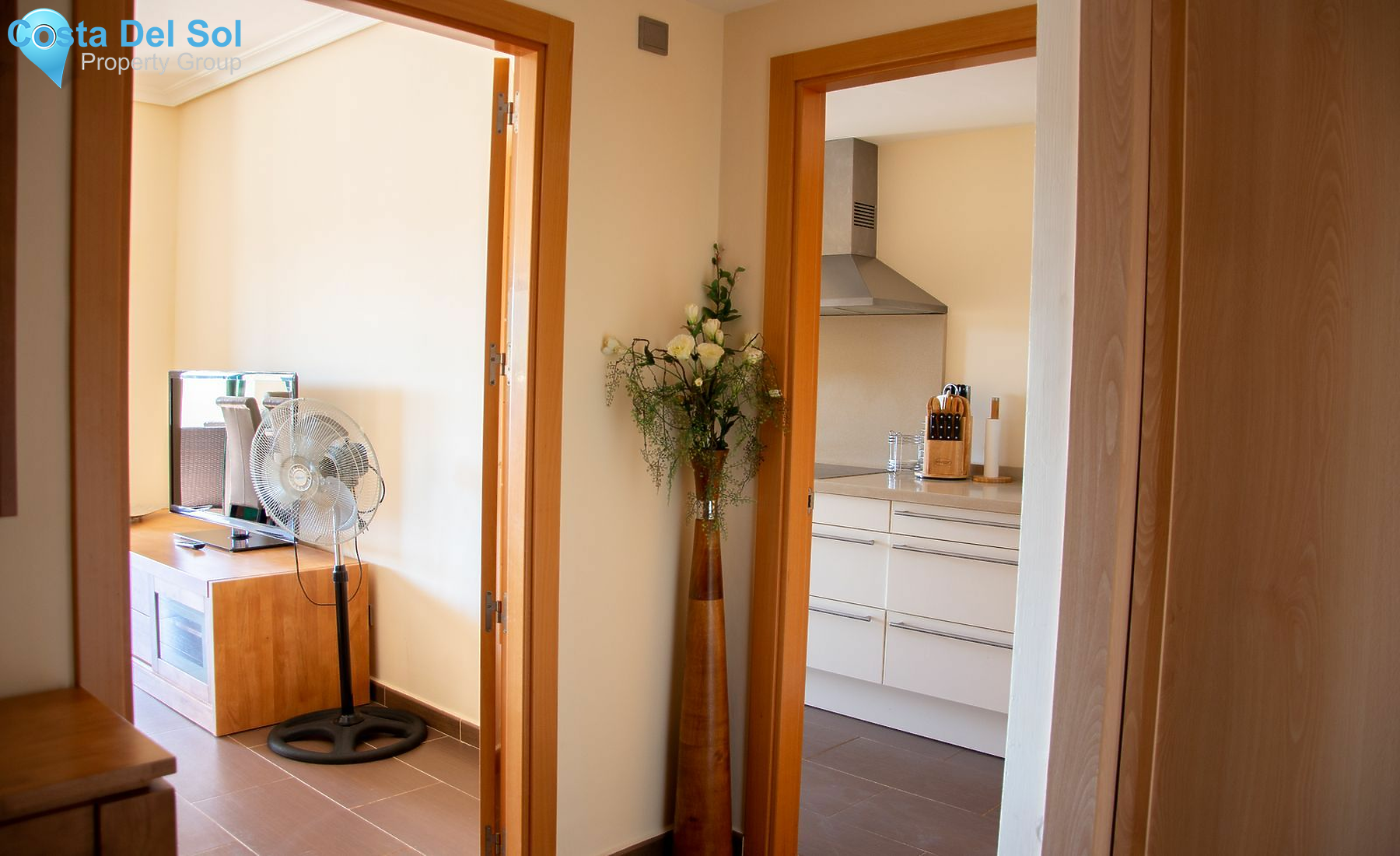 Middle Floor Apartment in Selwo-1163115