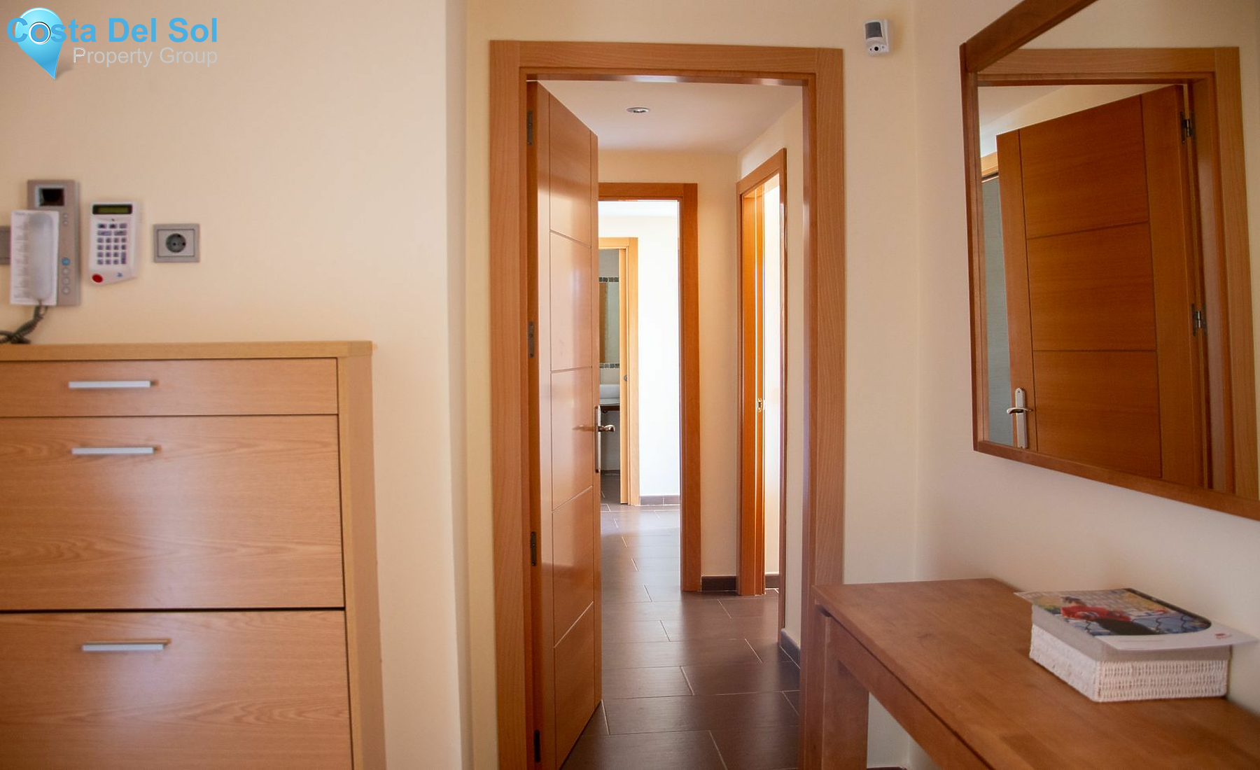 Middle Floor Apartment in Selwo-1163119