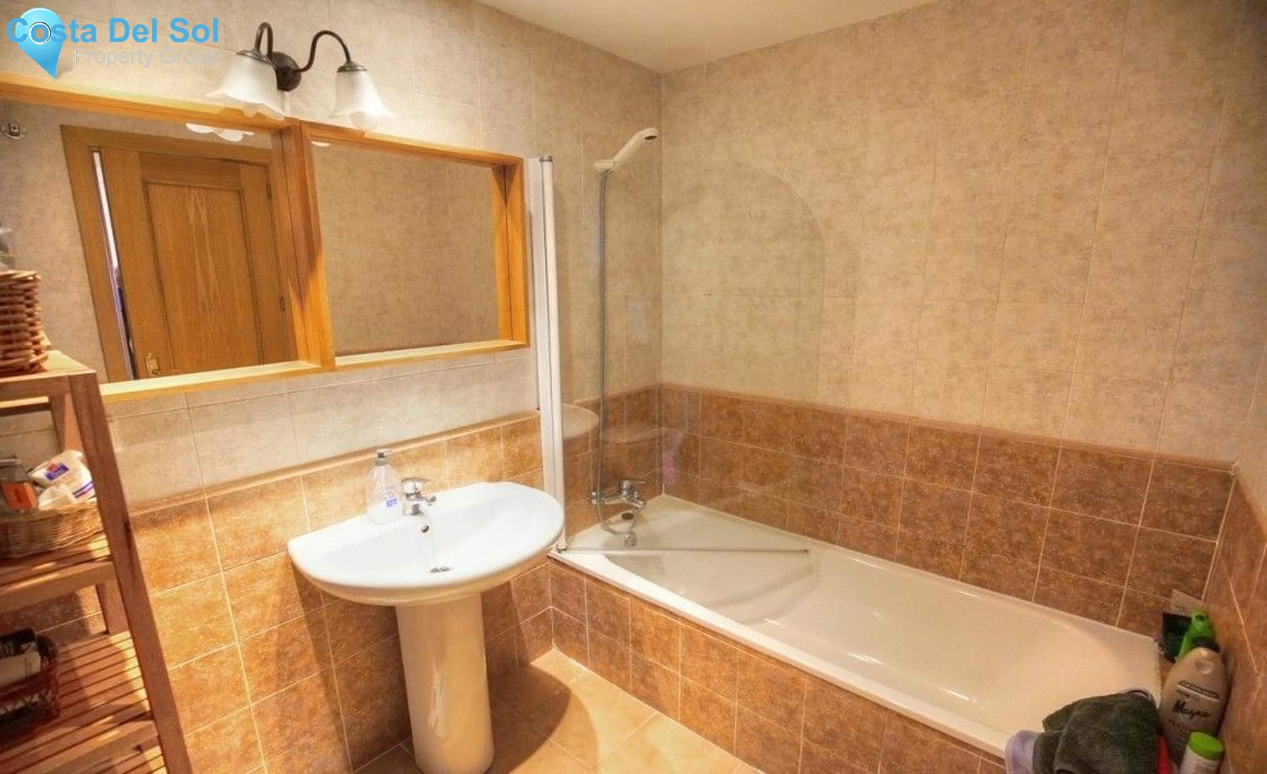 Middle Floor Apartment in Selwo-1166621