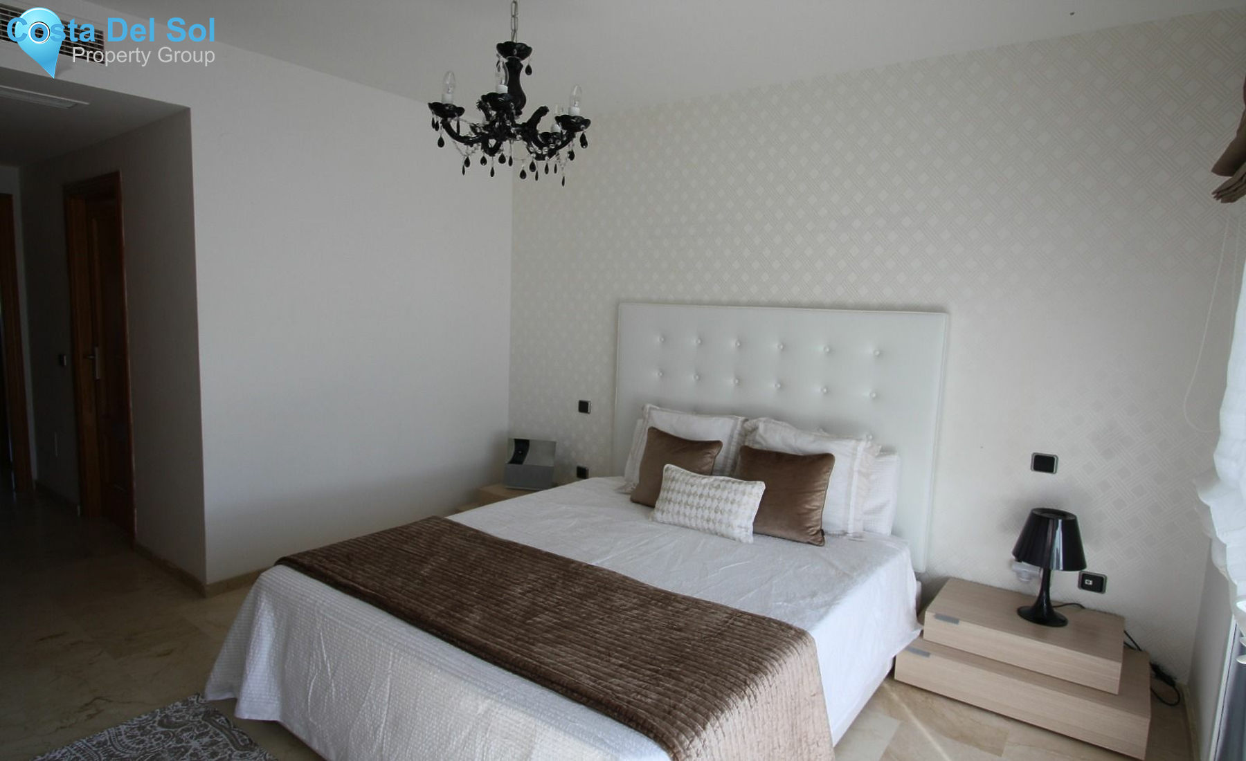 Middle Floor Apartment in Selwo-1177533