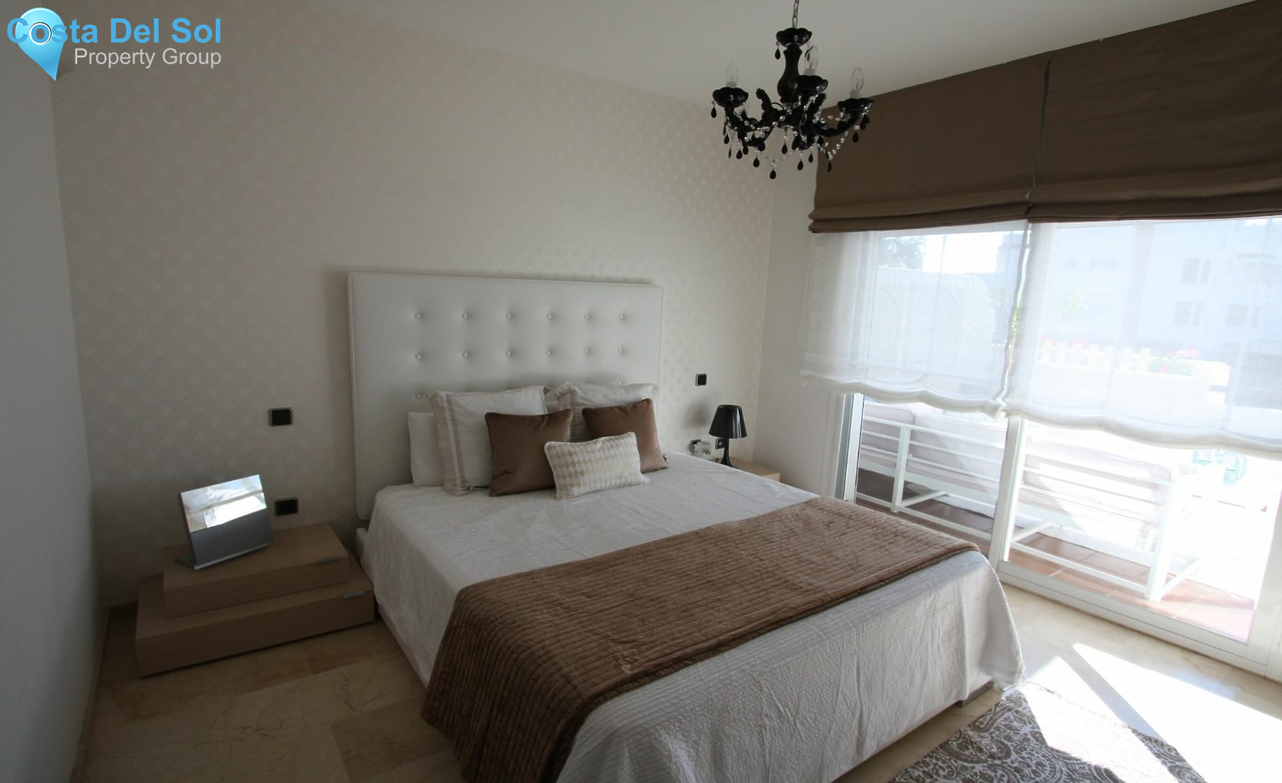 Middle Floor Apartment in Selwo-1177534