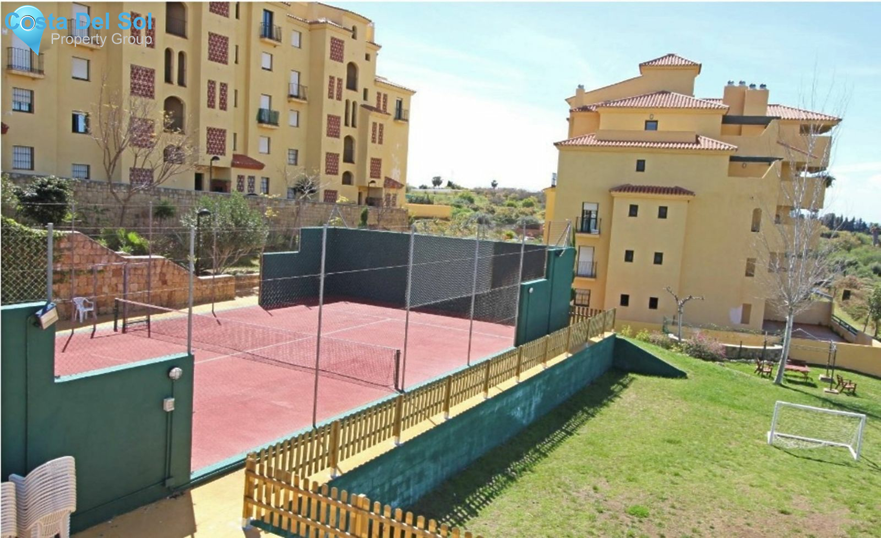 Middle Floor Apartment in Selwo-1217619