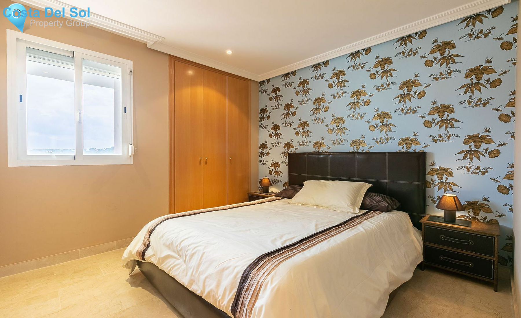 Middle Floor Apartment in Selwo-1427705