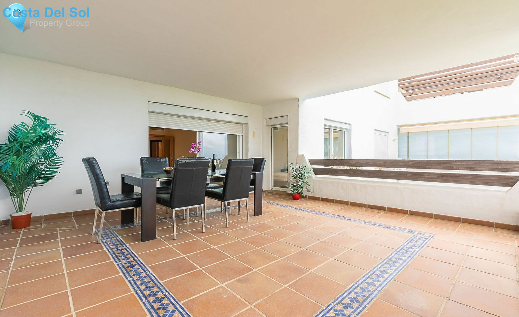 Middle Floor Apartment in Selwo-1427712