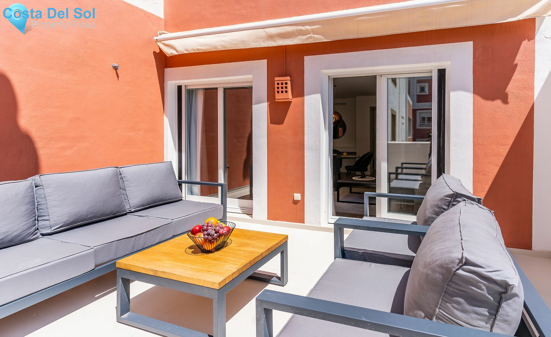 Middle Floor Apartment in Estepona-1470612